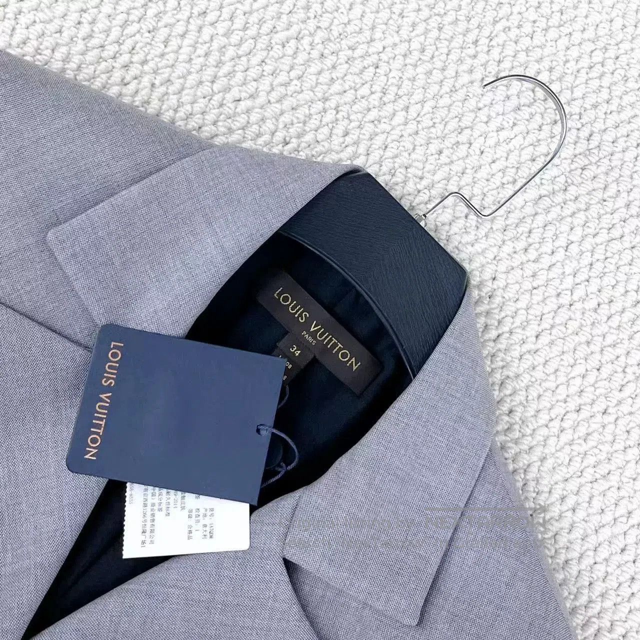 Louis Vuitton Louis Vuitton Runway Gray Double-Breasted Blazer. Size XXS / US 00 / IT 34 - 3 Thumbnail