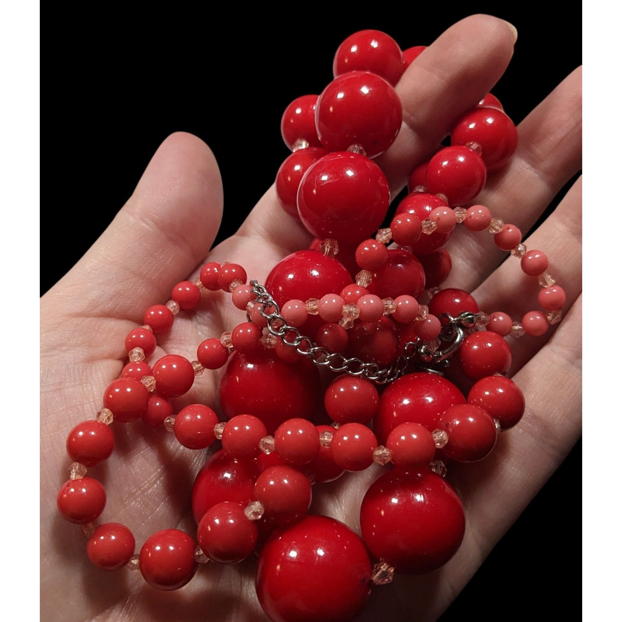 Other Vintage Red Lucite Graduated Beaded Necklace Size ONE SIZE - 4 Thumbnail
