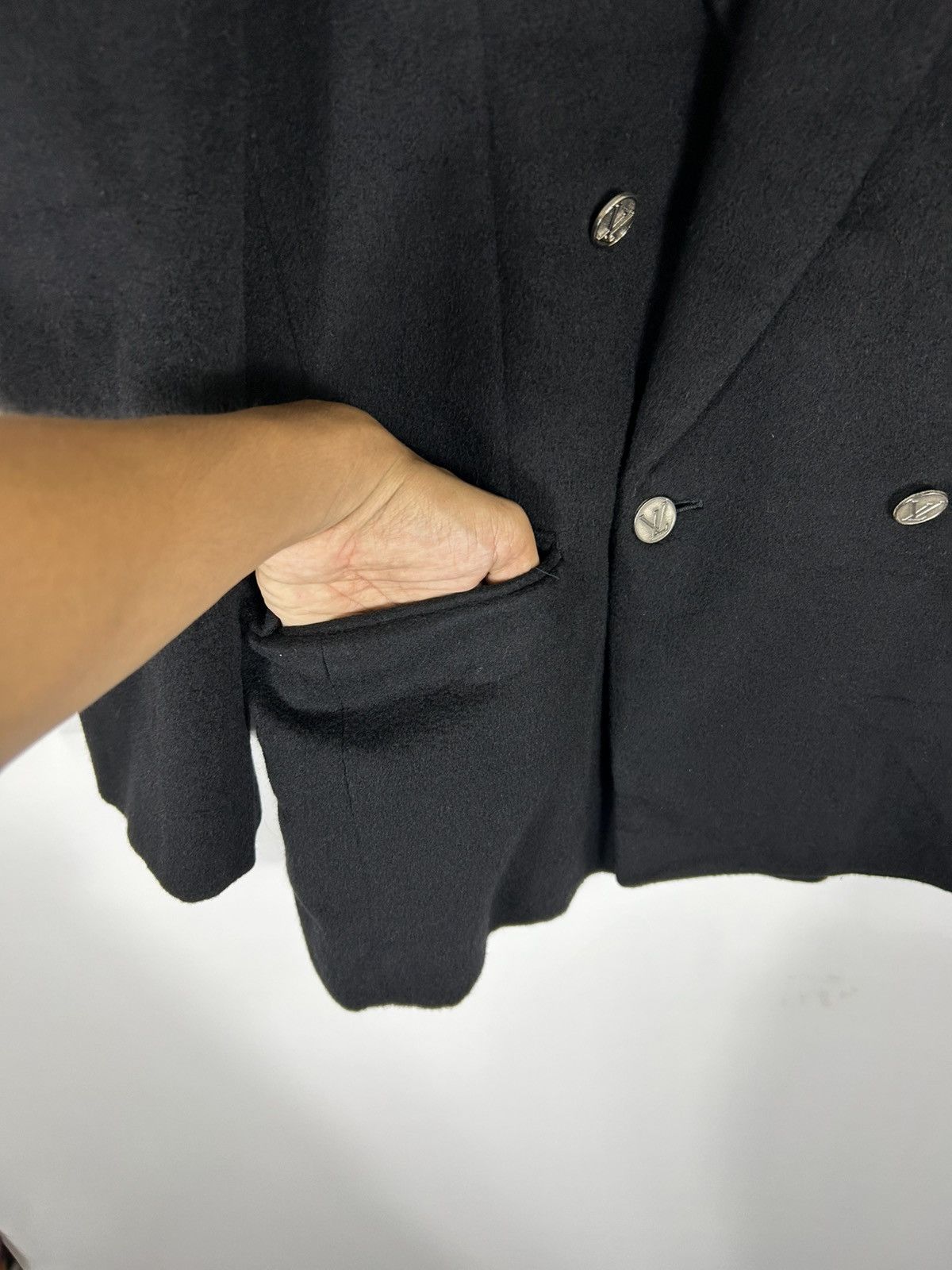 Autumn Cashmere × Japanese Brand 🔥Liberomann Cashmere Tailor Made Button LV Double Breast Size US L / EU 52-54 / 3 - 6 Thumbnail