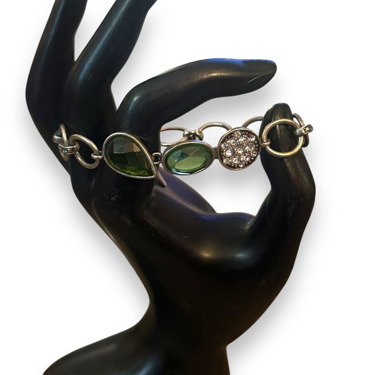 Other Lia Sophia Hypnotic crystal toggle bracelet Size ONE SIZE - 6 Thumbnail