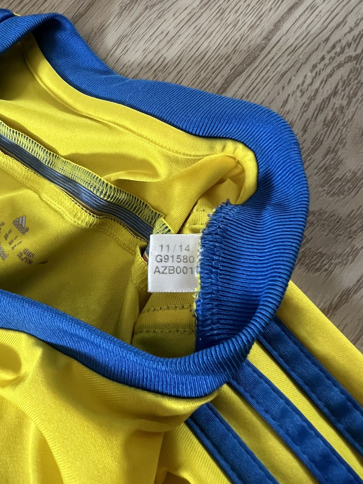 Adidas ADIDAS SWEDEN TEAM 2014 2015 WORLD CUP FOOTBALL JERSEY Shirt Size US XL / EU 56 / 4 - 9 Thumbnail