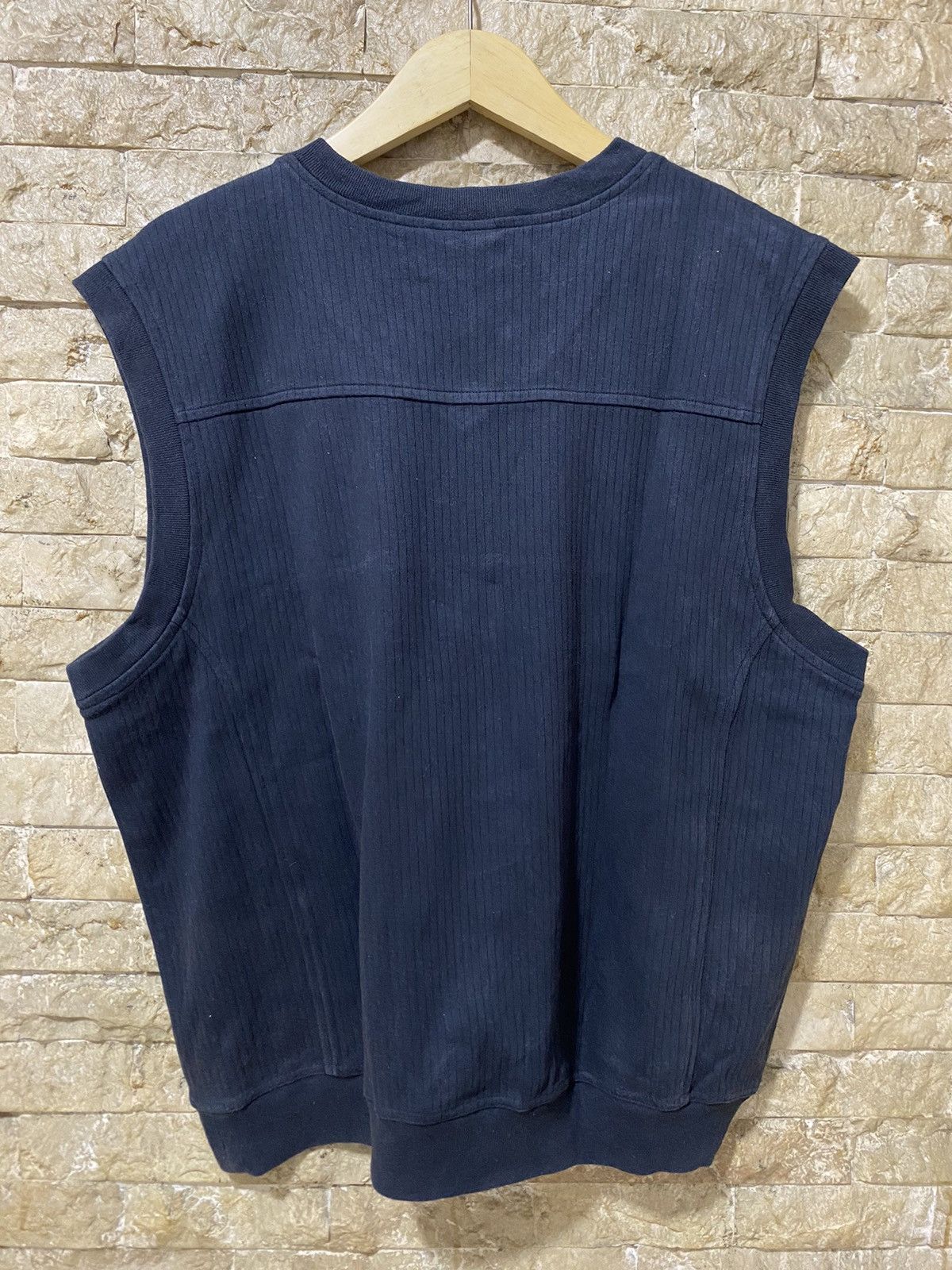 Oakley Vintage Oakley Sleeveless Size US L / EU 52-54 / 3 - 2 Thumbnail