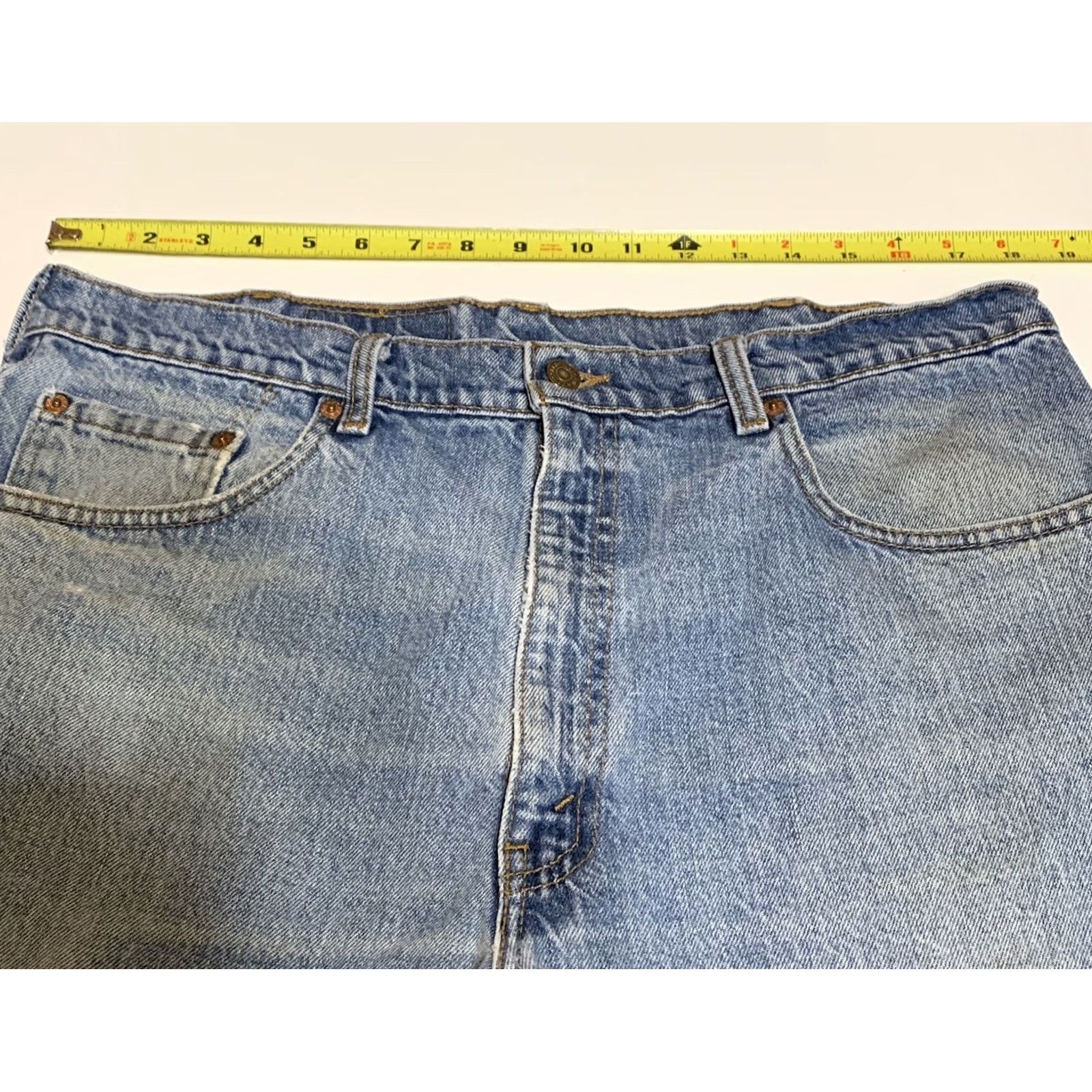 Levi's VINTAGE Levi's 550 Jeans Mens 36x30 Relaxed Tapered Leg Distressed Grunge Blue Denim 500 Series Mens Size US 36 / EU 52 - 5 Thumbnail