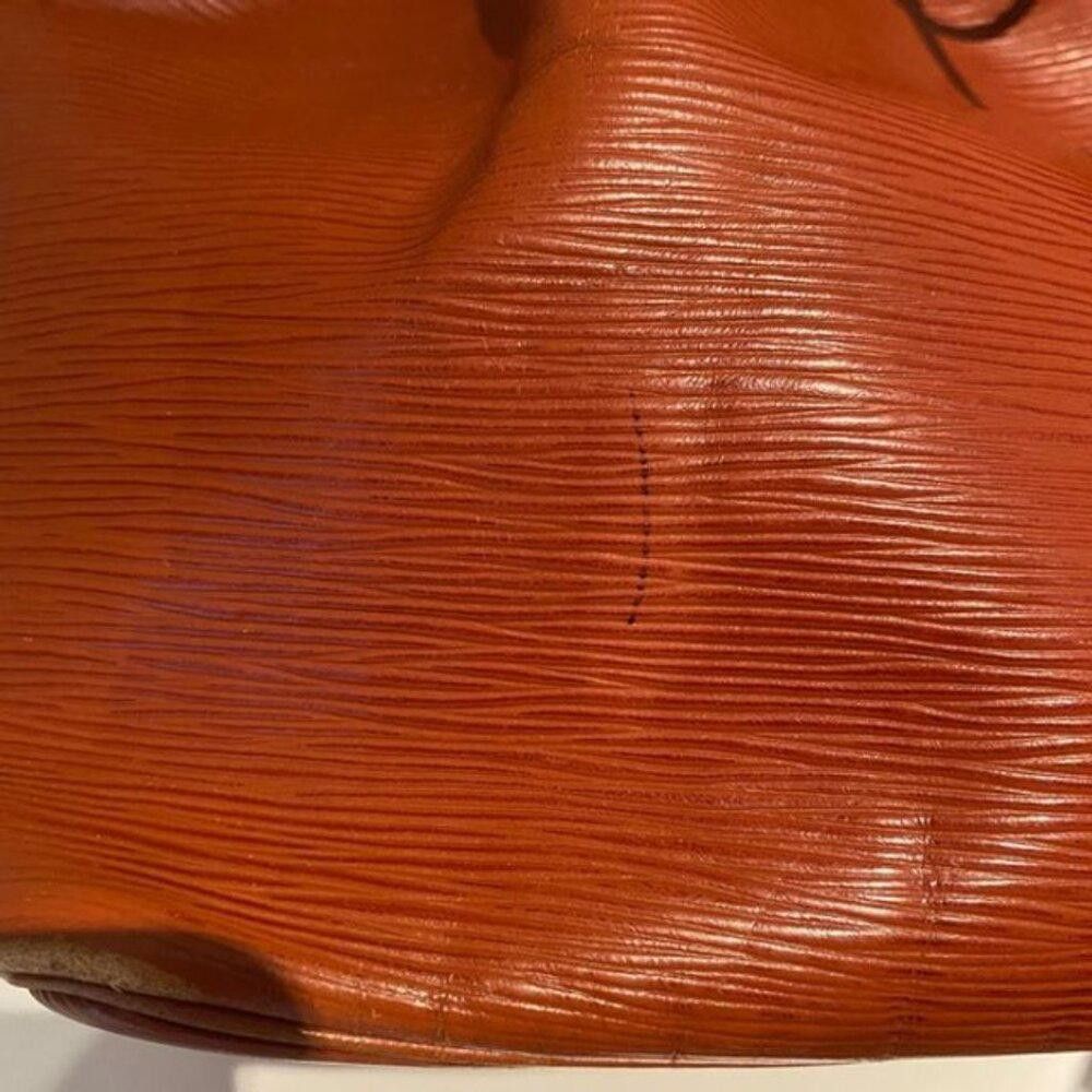 Louis Vuitton Louis Vuitton Vintage ‘Noe’ Epi Leather Bucket Bag Size ONE SIZE - 7 Thumbnail