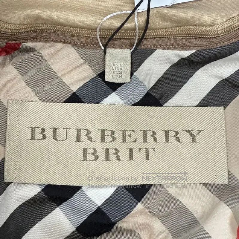 Burberry Burberry Women's Khaki Wool Trench Coat. Size M / US 6-8 / IT 42-44 - 3 Thumbnail