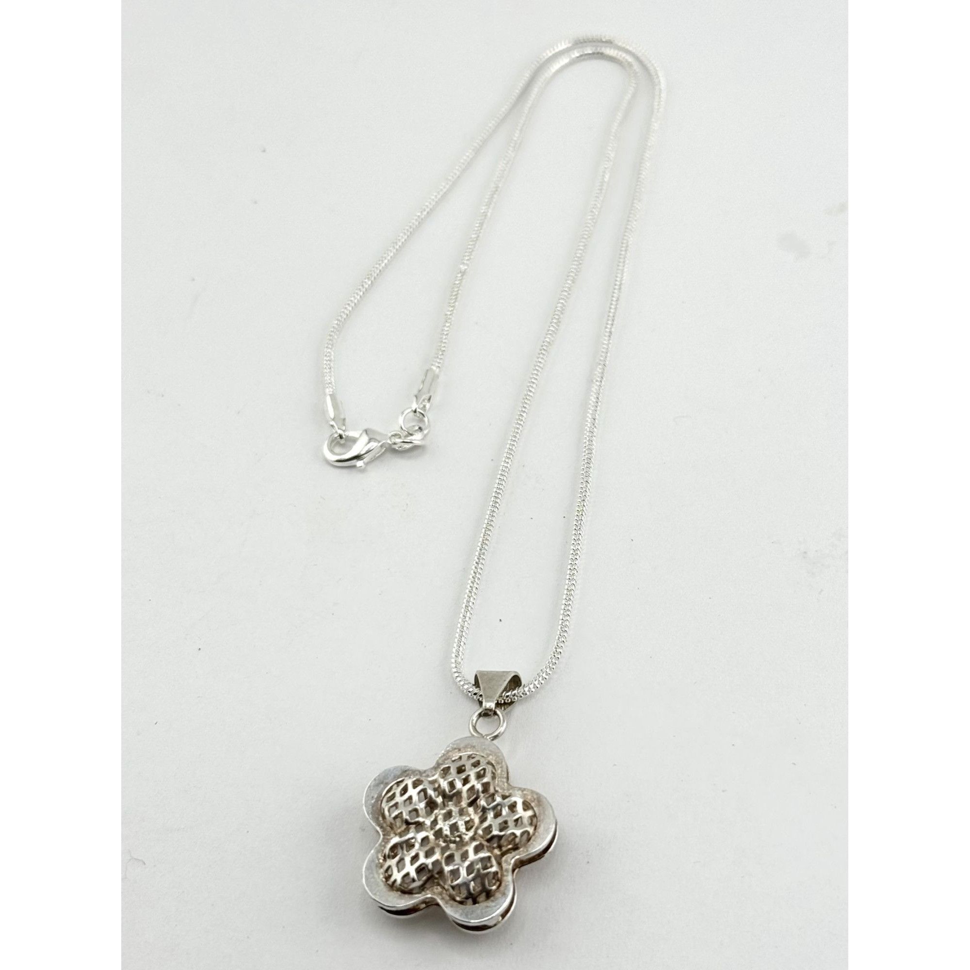 Vintage Vintage 925 puffy filigree flower charm necklace Size ONE SIZE - 3 Thumbnail