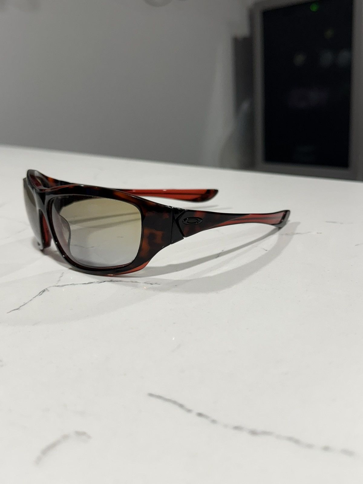 Oakley Vintage Oakley Disobey Red Tortoise Y2K Wrap Frames Rare Size ONE SIZE - 1 Thumbnail
