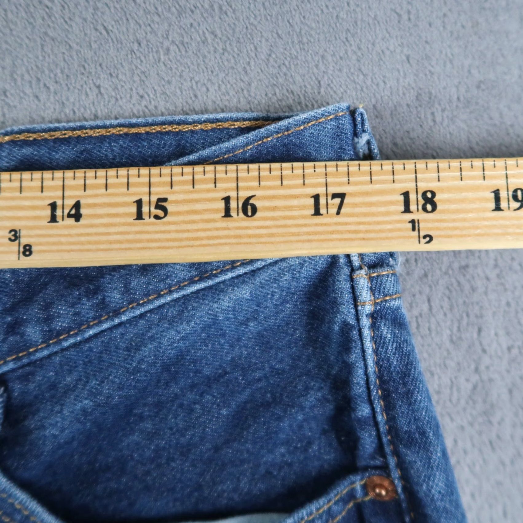 Levi's VINTAGE Levi's 501 Jeans Straight Denim Blue 501 Series 38x/38x36 Men Regular 5-Pocket Belt Loops Button Size US 38 / EU 54 - 5 Thumbnail