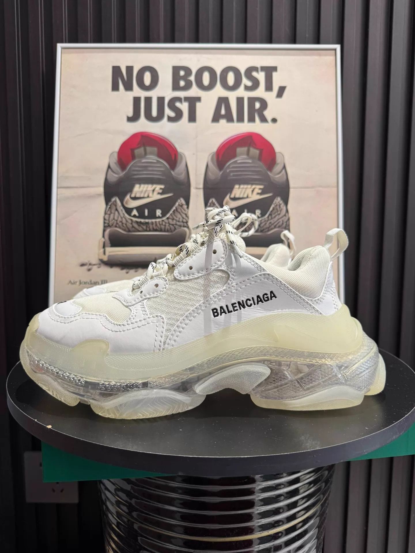 Balenciaga Balenciaga Triple S low-top dad shoe women's white Size US 7.5 / IT 37.5 - 1 Thumbnail