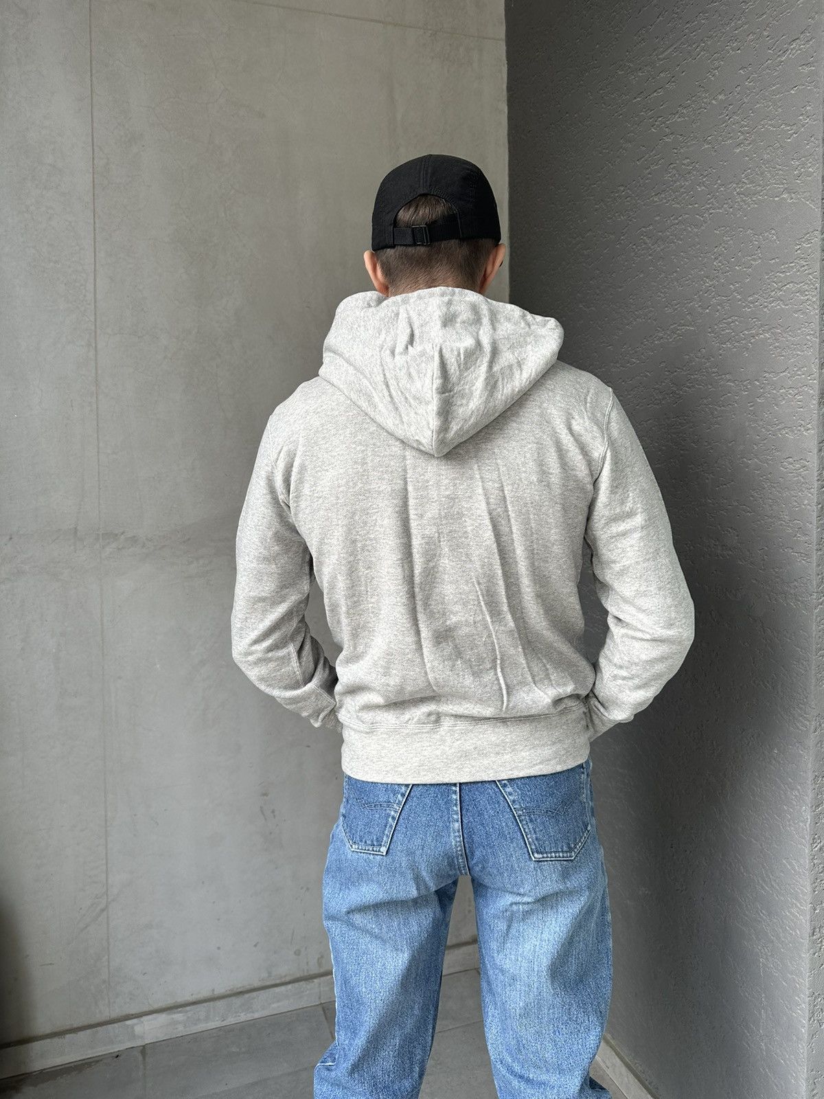 Comme des Garcons × Comme des Garcons PLAY × Comme des Garcons SHIRT COMME DES GARCONS PLAY HOODIE SWEATER SWEATSHIRT Size US M / EU 48-50 / 2 - 19 Thumbnail