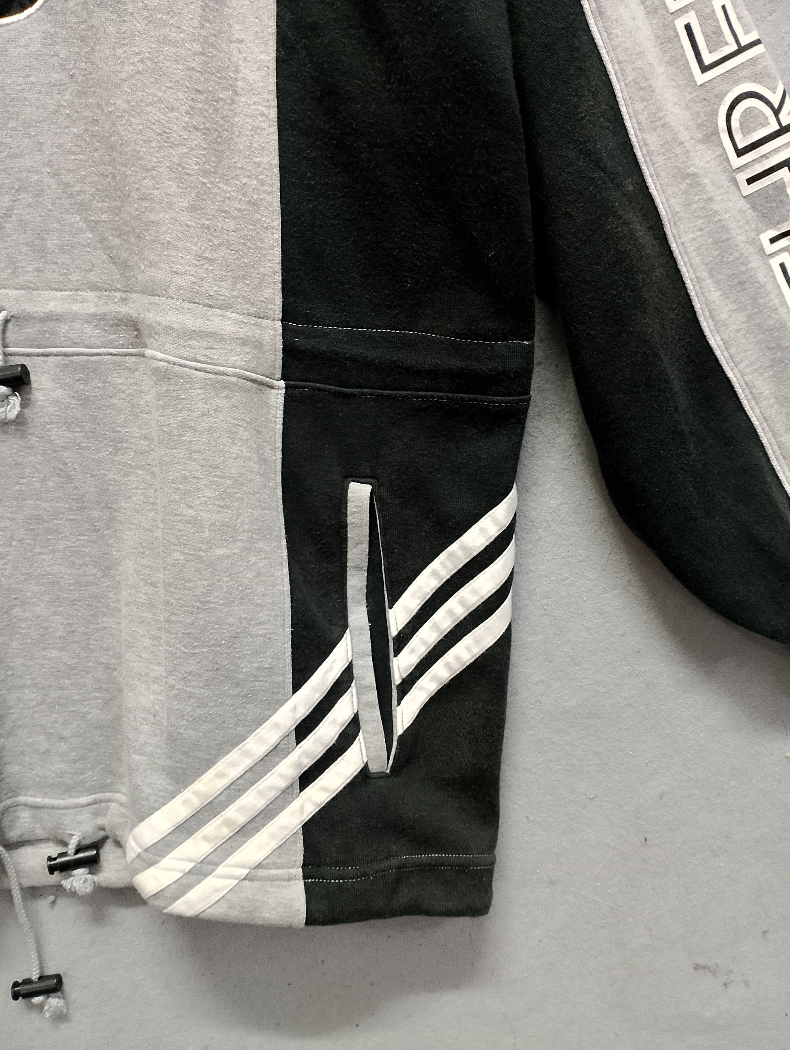 Adidas Vintage Adidas Trefoil Hoodie Made in Japan Size US L / EU 52-54 / 3 - 8 Thumbnail