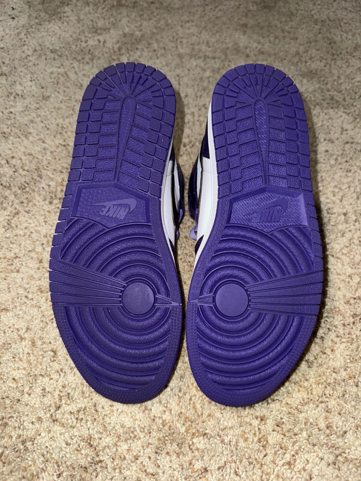Jordan Brand Nike Air Jordan Retro High OG Court Purple/Black-White Size US 9.5 / EU 42-43 - 7 Thumbnail