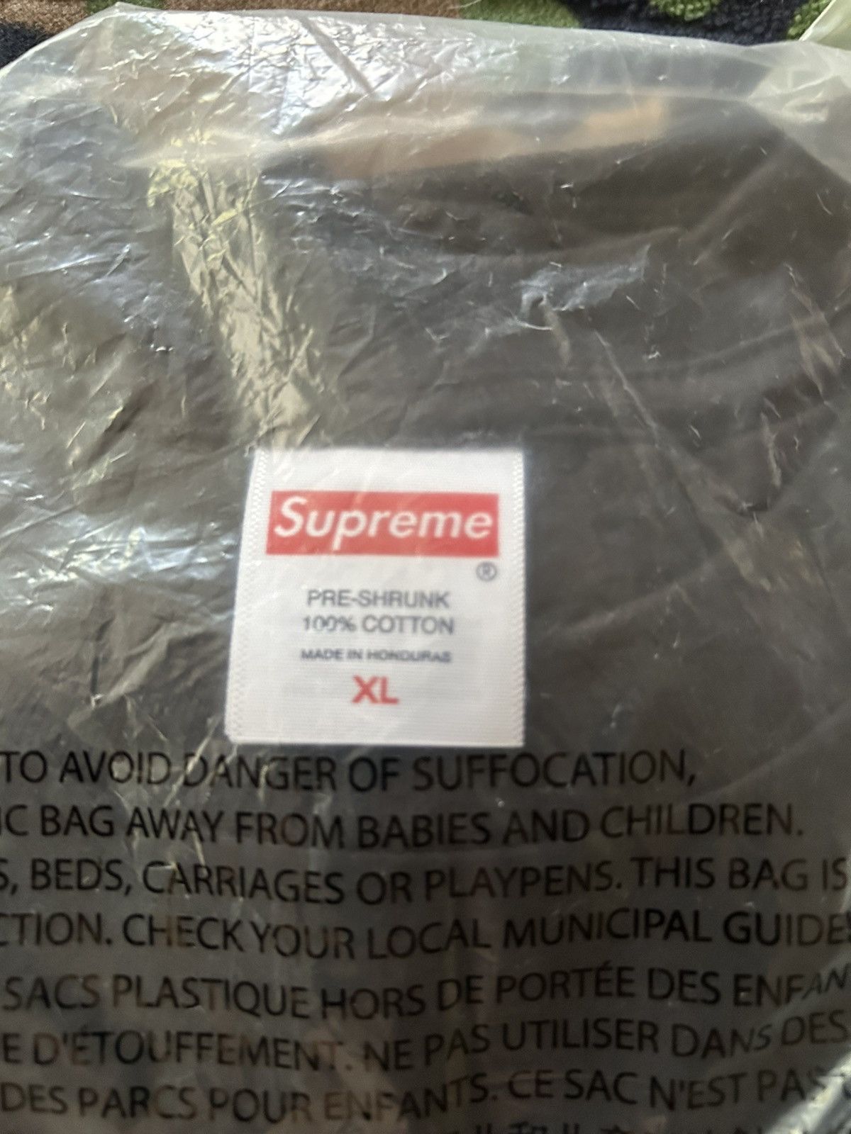 Supreme Supreme Connect / Logo Tee Black XL FW24 Size US XL / EU 56 / 4 - 4 Thumbnail
