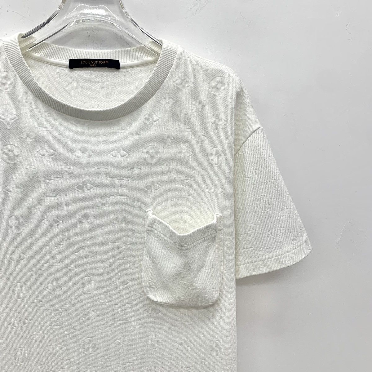 Louis Vuitton Louis Vuitton All Over Print Short Sleeve T-Shirt K26WX Size US S / EU 44-46 / 1 - 3 Thumbnail