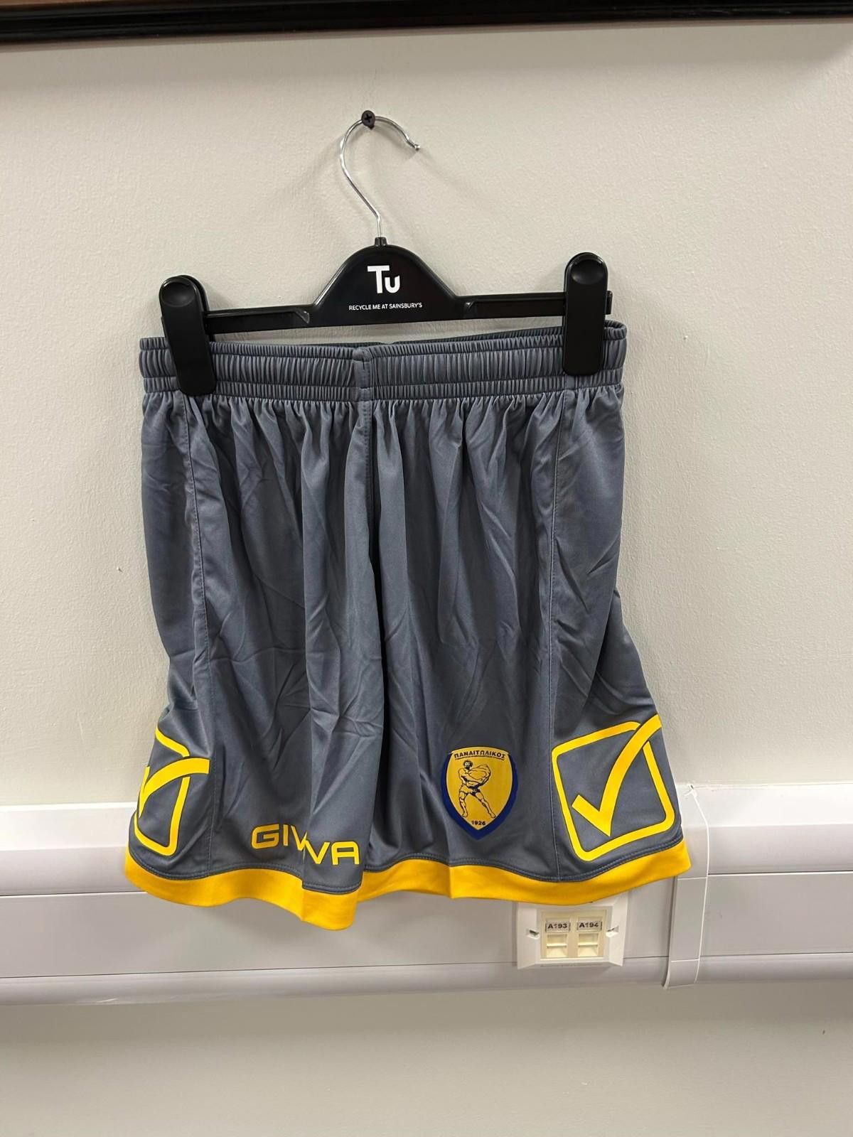 Other Panetolikos 2020s Football Shorts (BNWOT) S Size US 30 / EU 46 - 1 Preview