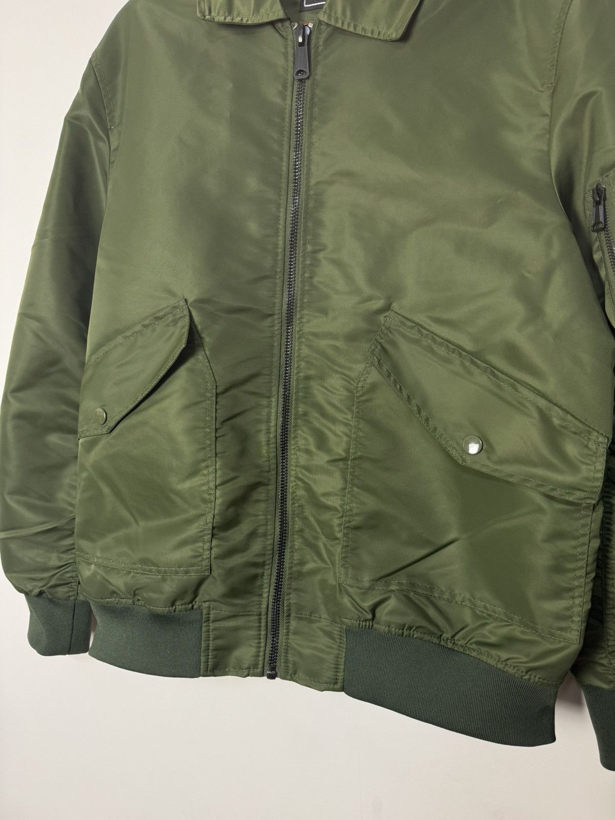 Vintage Vintage Unsocial MA-1 Bomber Olive Green Avant Garde Style Size US M / EU 48-50 / 2 - 7 Thumbnail