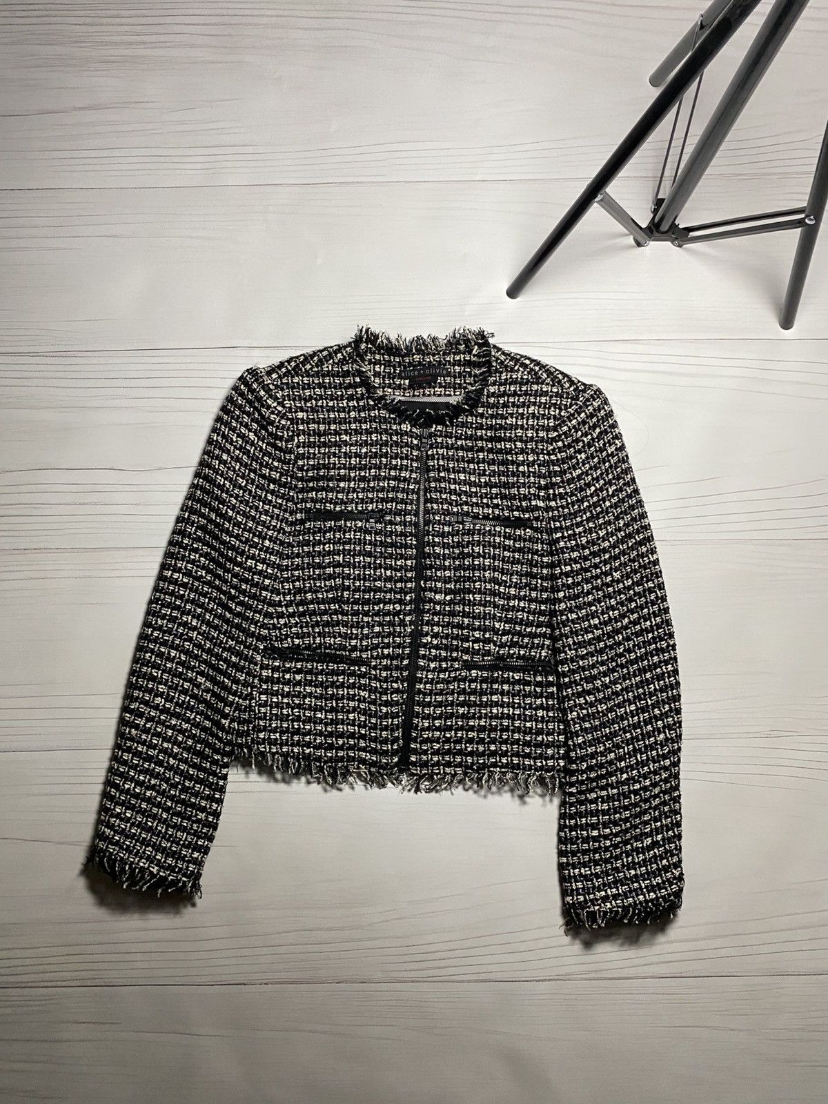 Alice + Olivia × Designer Alice + Olivia Employed tweed crop jacket Size S / US 4 / IT 40 - 1 Thumbnail