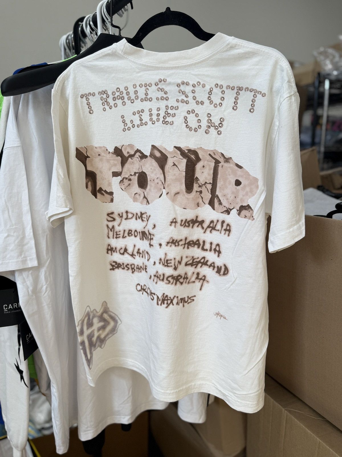 Travis Scott TRAVIS SCOTT UTOPIA CIRCUS MAXIMUS TOUR TEE SIZE L Size US L / EU 52-54 / 3 - 2 Thumbnail