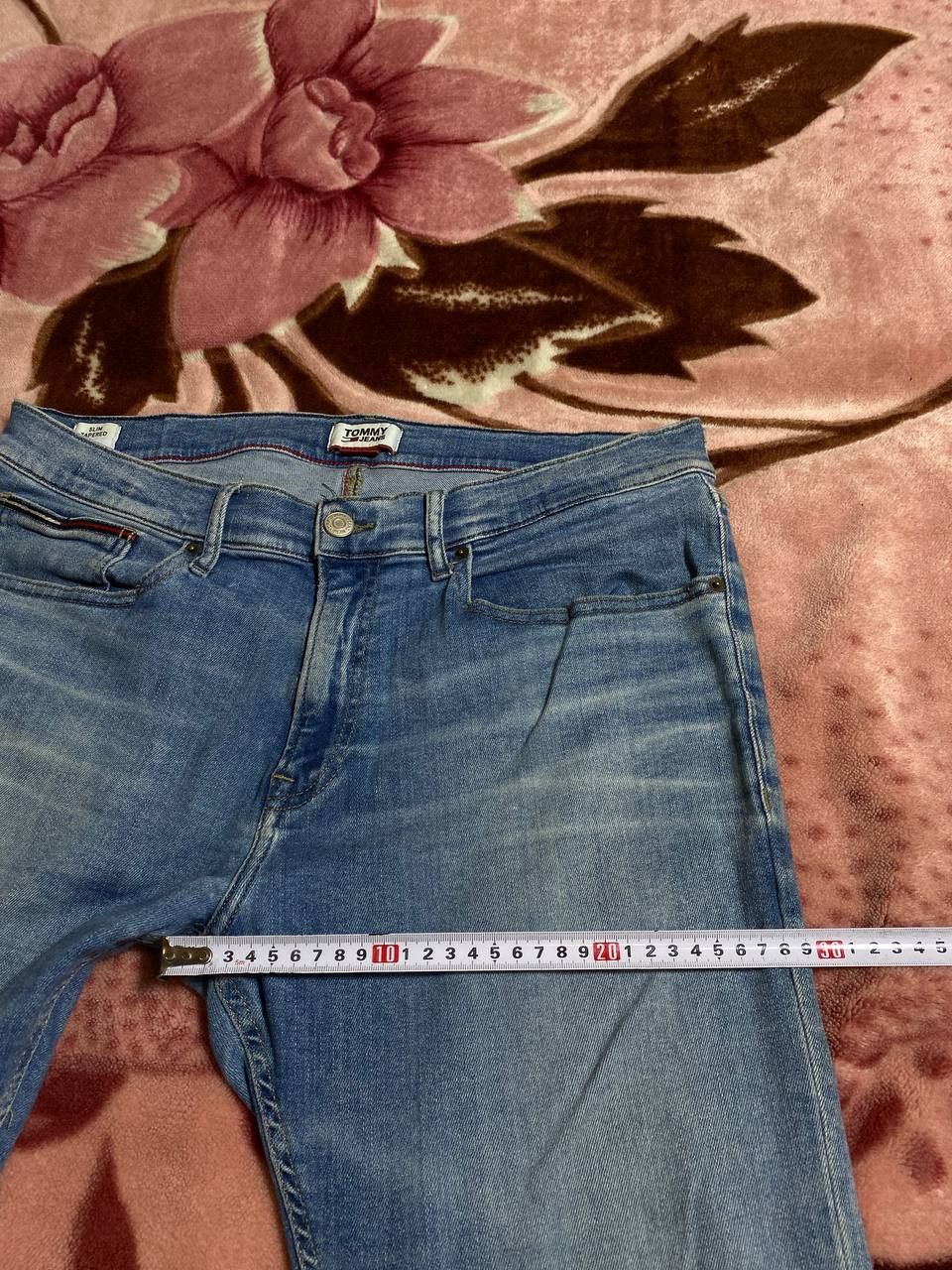 Tommy Hilfiger 2000s vintage rare baggy wide leg faded stonewash jeans Size US 33 - 11 Thumbnail