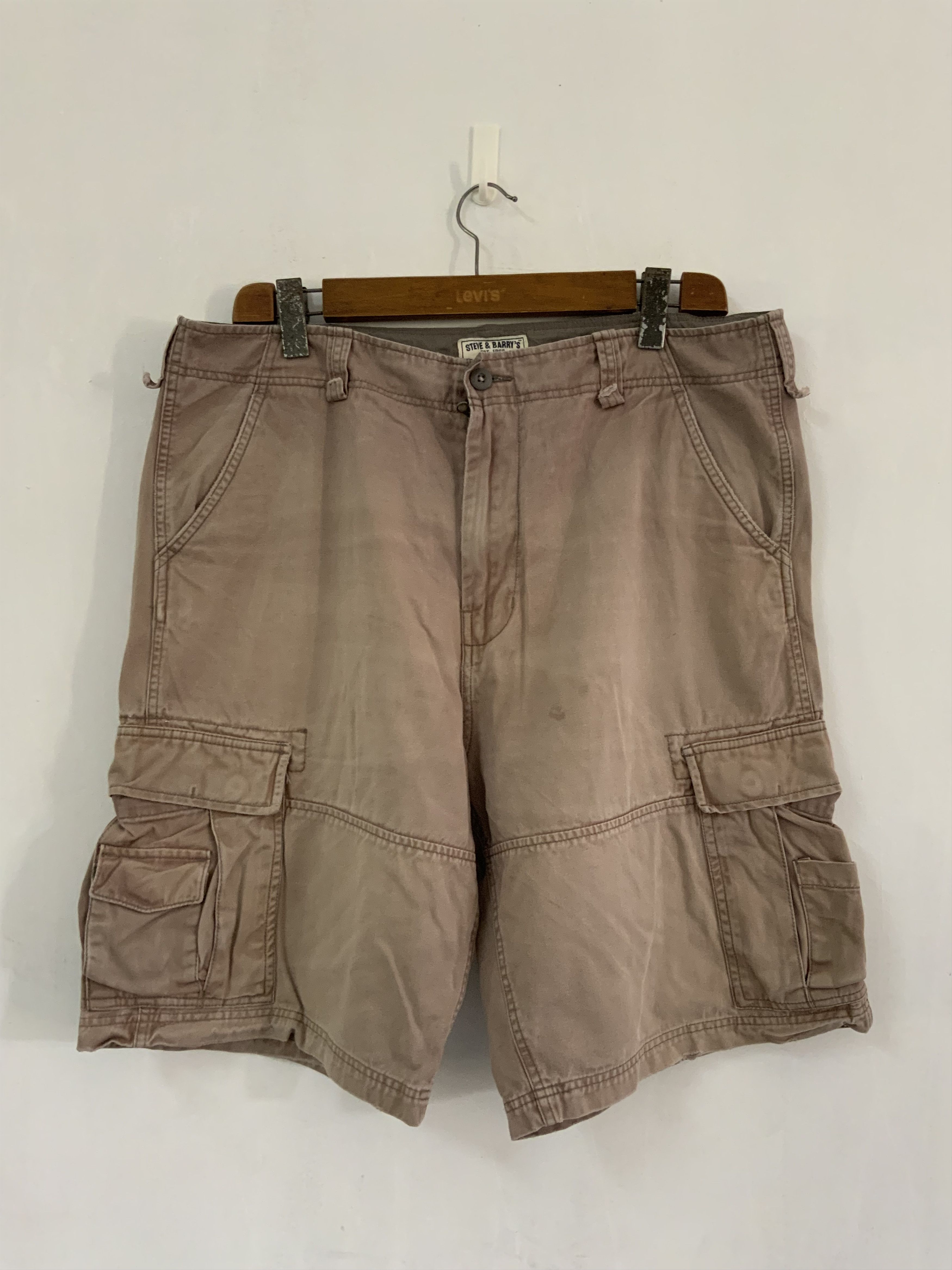 Steve And Barrys Steve & Barry’s Cargo Khaki Shorts Size US 36 / EU 52 - 1 Thumbnail