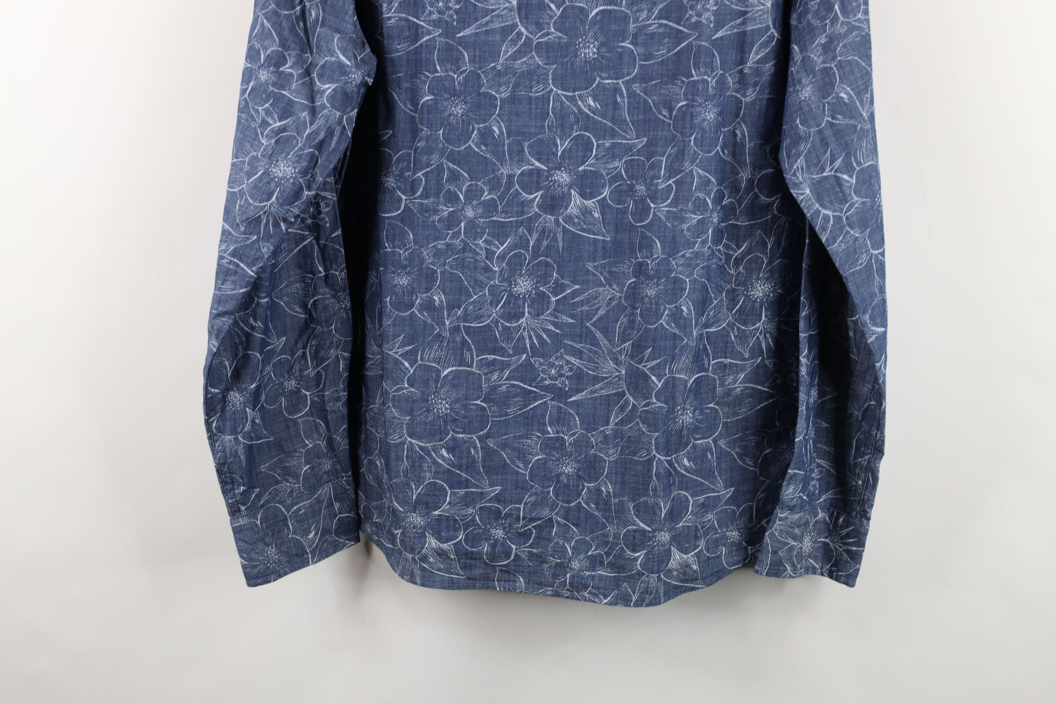 Banana Republic New Banana Republic Flower Collared Button Down Shirt Blue Size US L / EU 52-54 / 3 - 11 Thumbnail