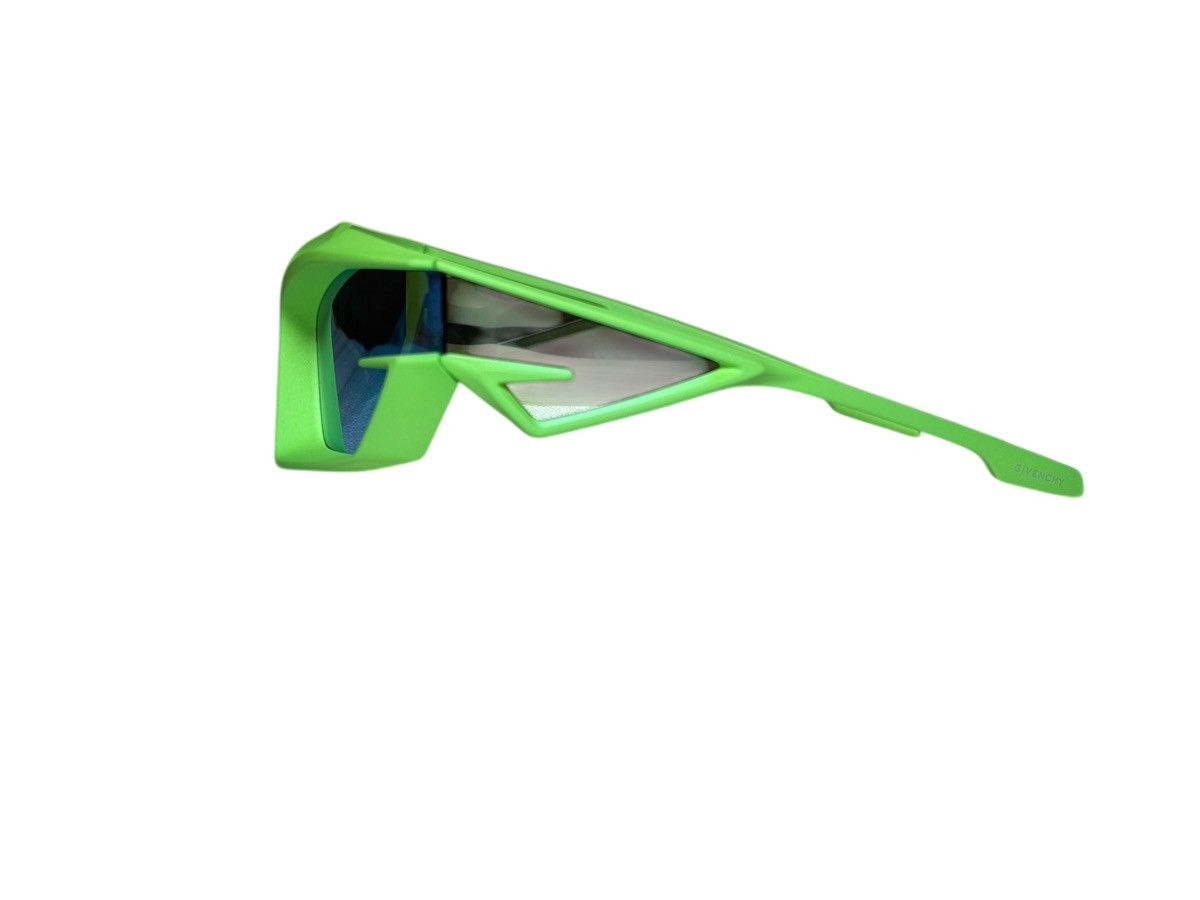 Givenchy Givenchy Giv Cut Sunglasses in Green Size ONE SIZE - 3 Thumbnail