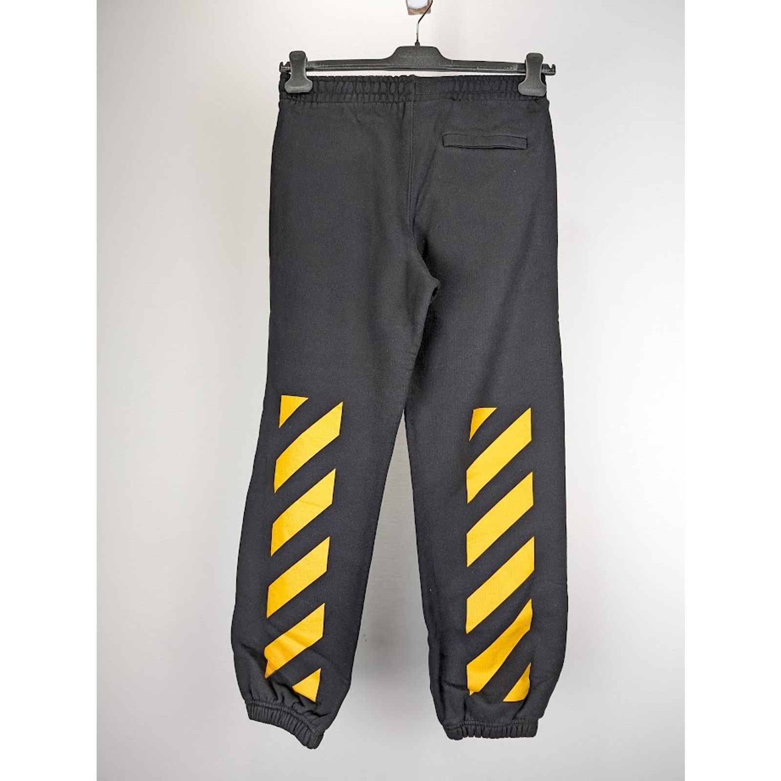 Off-White o1rshd1 Q:2 / Carav Painting Shorten Sweatpant & Jogger Size US 36 / EU 52 - 10 Thumbnail