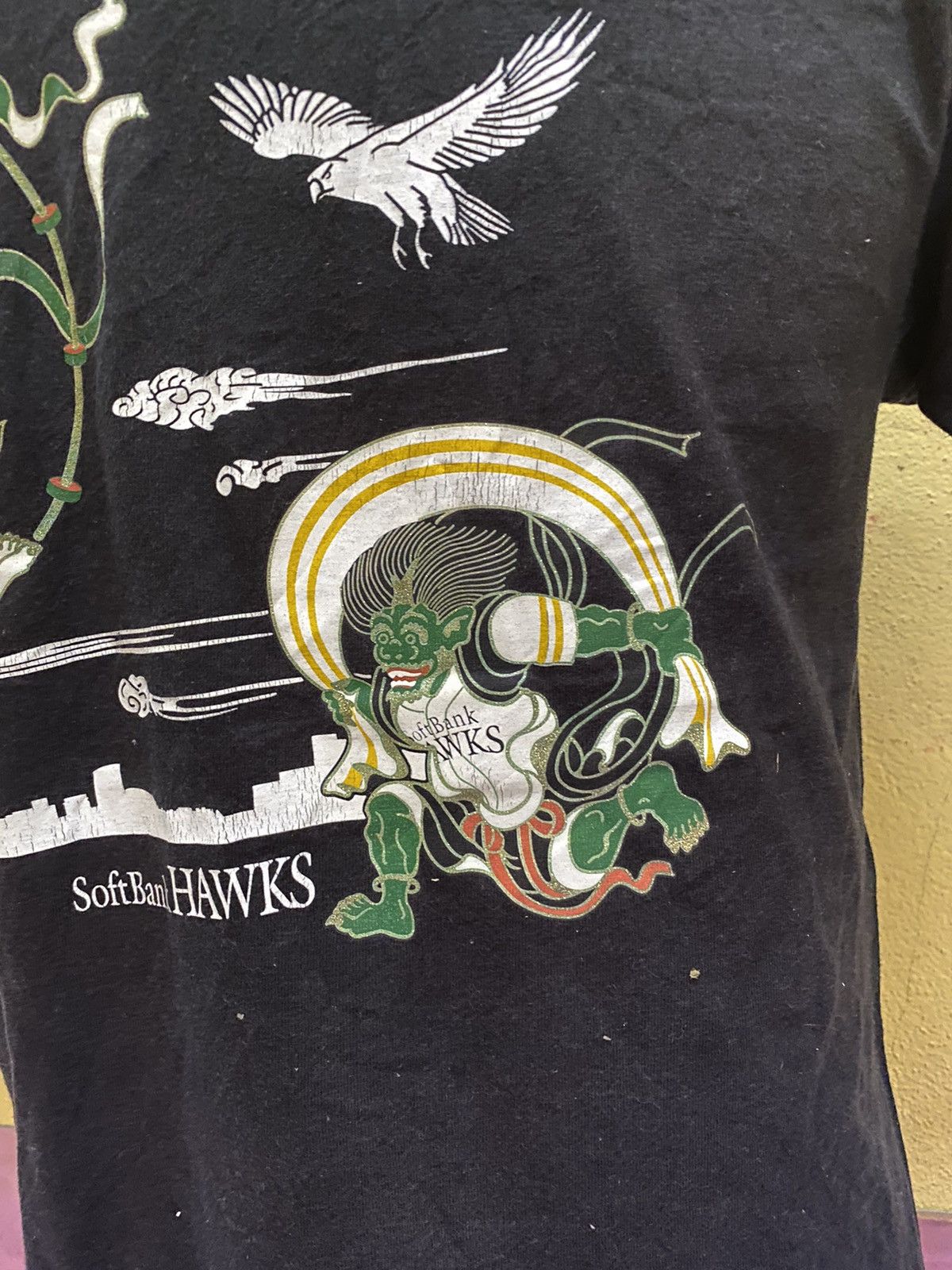 Hawk Sukajan softbank hawks tshirt Size US L / EU 52-54 / 3 - 5 Thumbnail