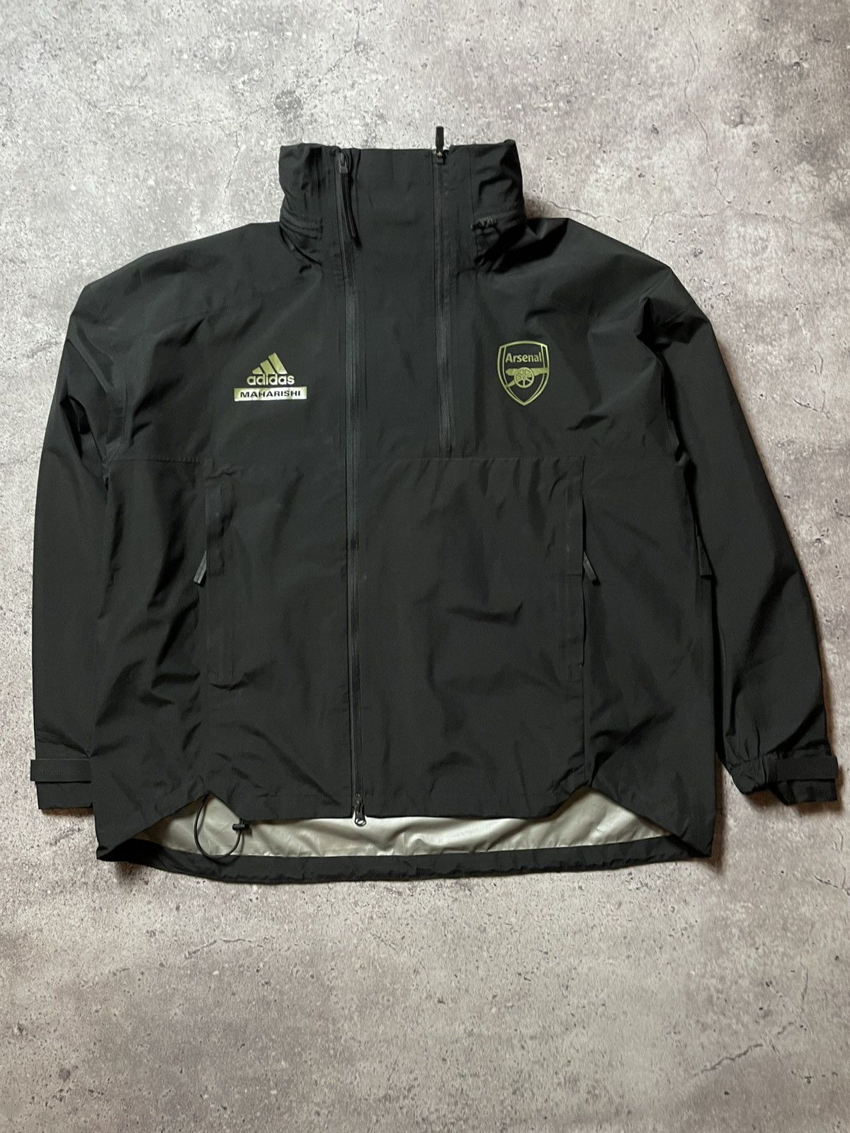 Adidas × Maharishi Adidas Arsenal x Maharishi Gore Tex Jacket Size L Size US L / EU 52-54 / 3 - 18 Thumbnail