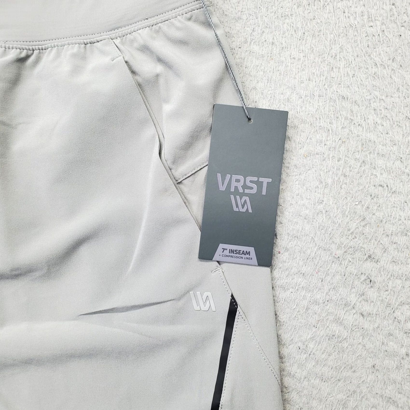 Vintage VRST Golf Shorts Mens 2XL Gray - Running & Inseam 7" Elastic Waist Liner Pockets 20" Waistband 7" Inseam Men’s VRST Shorts Size US 39 - 3 Thumbnail