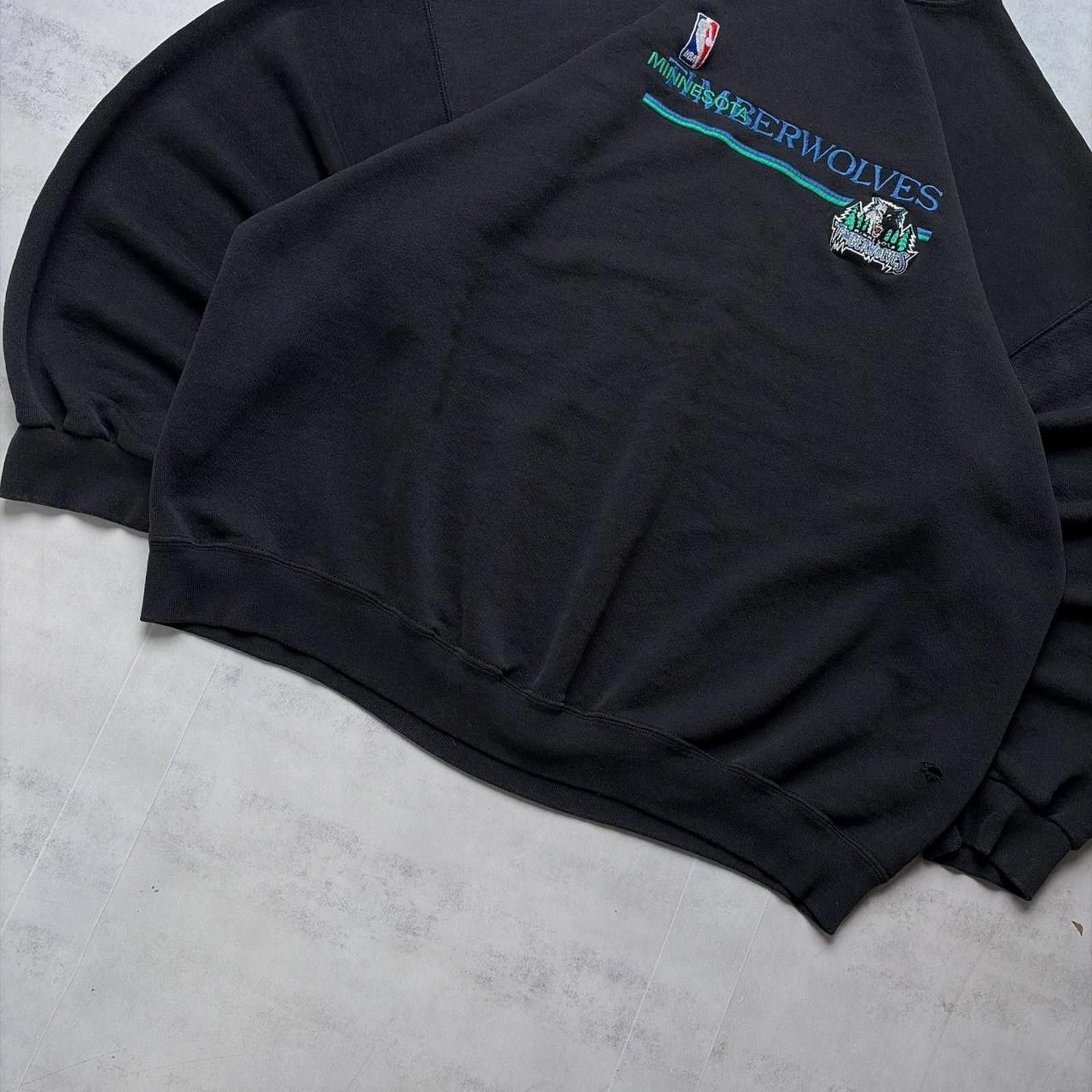 Puma Vintage Puma NBA Werewolves Distressed Boxy Crewneck Sweater Size US XXL / EU 58 / 5 - 4 Thumbnail