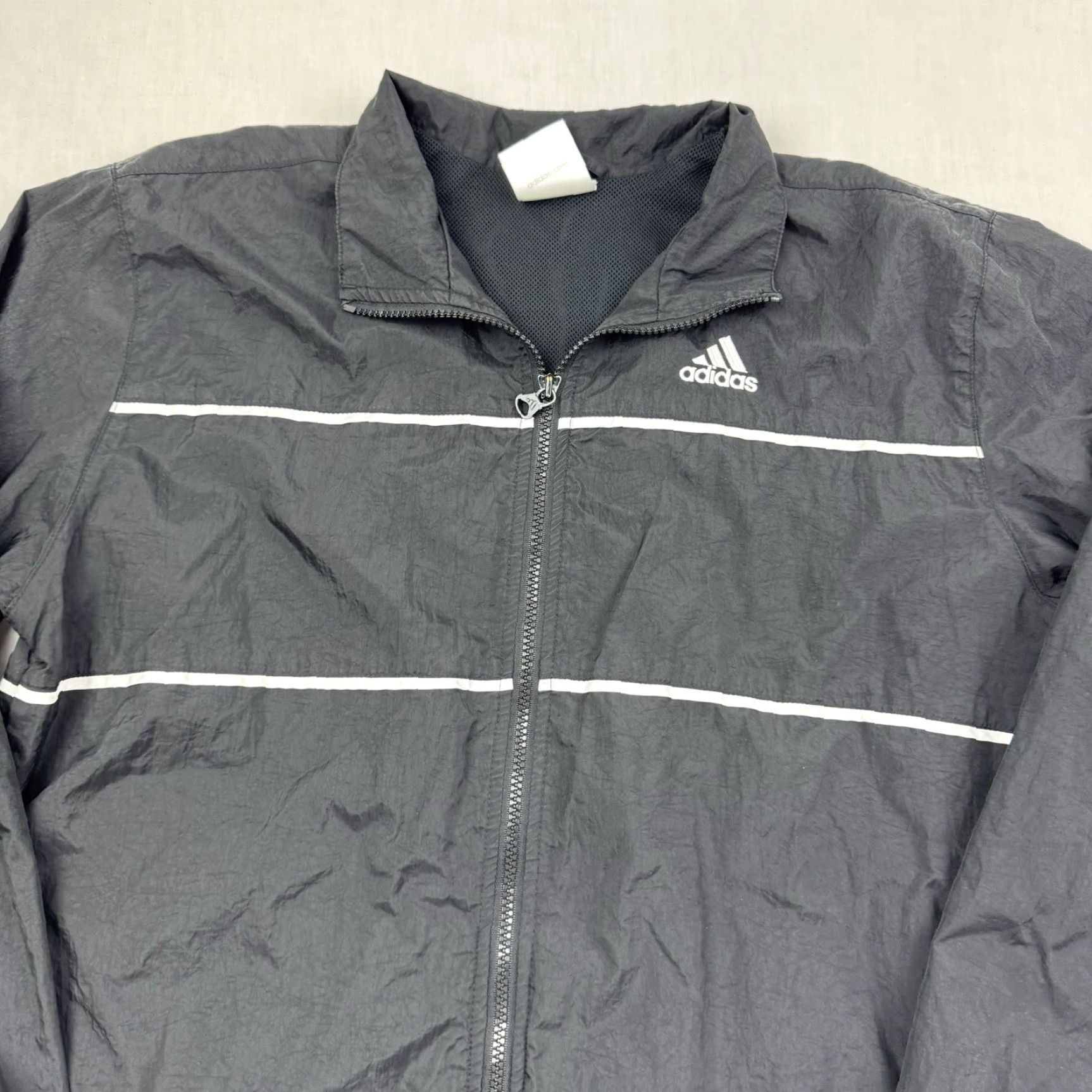 Adidas VINTAGE Adidas Windbreaker Jacket Women L Black Full Zip Nylon Y2K 2000s Casual Mens Womens Boys Girls Size L / US 10 / IT 46 - 2 Thumbnail