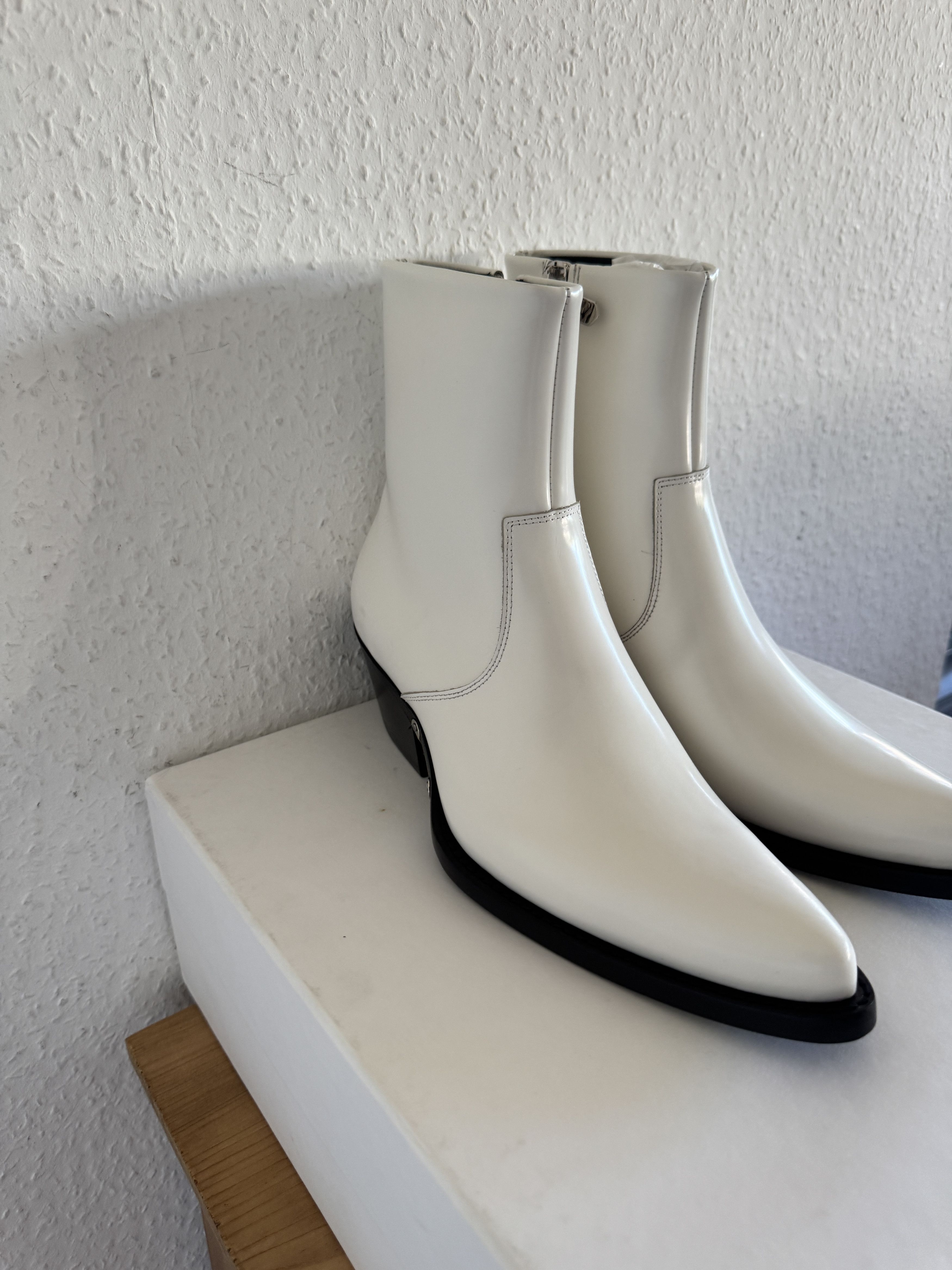 Calvin Klein 205W39NYC White Spazzolato Leather Boots Size US 7 / EU 40 - 5 Thumbnail