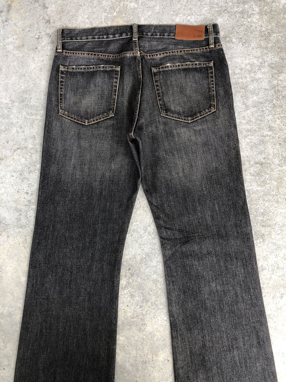 If Six Was Nine Japanese Uniqlo Flared Jeans Distressed Jeans Size US 33 - 9 Thumbnail