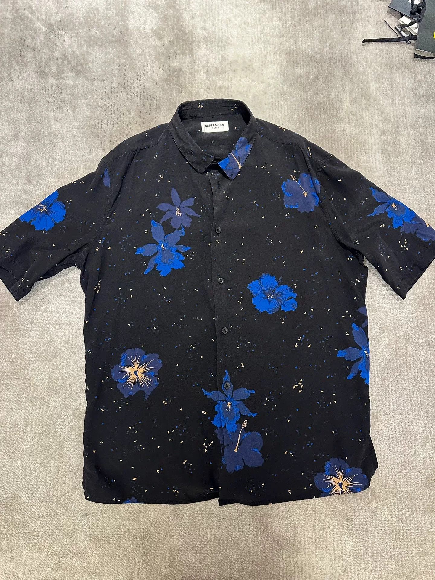 Saint Laurent Paris Saint Laurent Black Floral Short-Sleeve Shirt Size US M / EU 48-50 / 2 - 1 Thumbnail