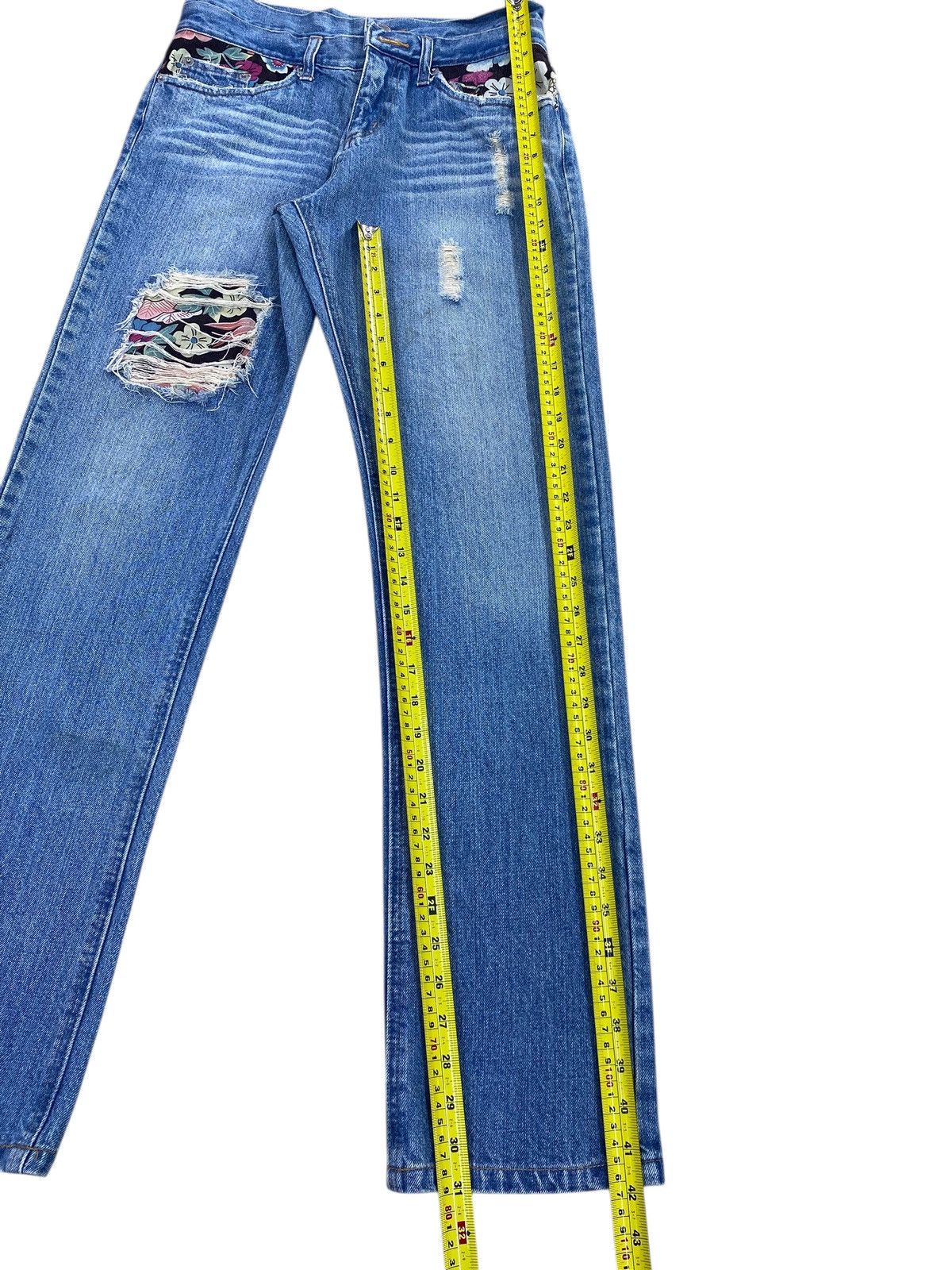 Japanese Brand Japanese Brand Distressed Style Flower Patch Skinny Jeans Size US 28 / EU 44 - 8 Thumbnail