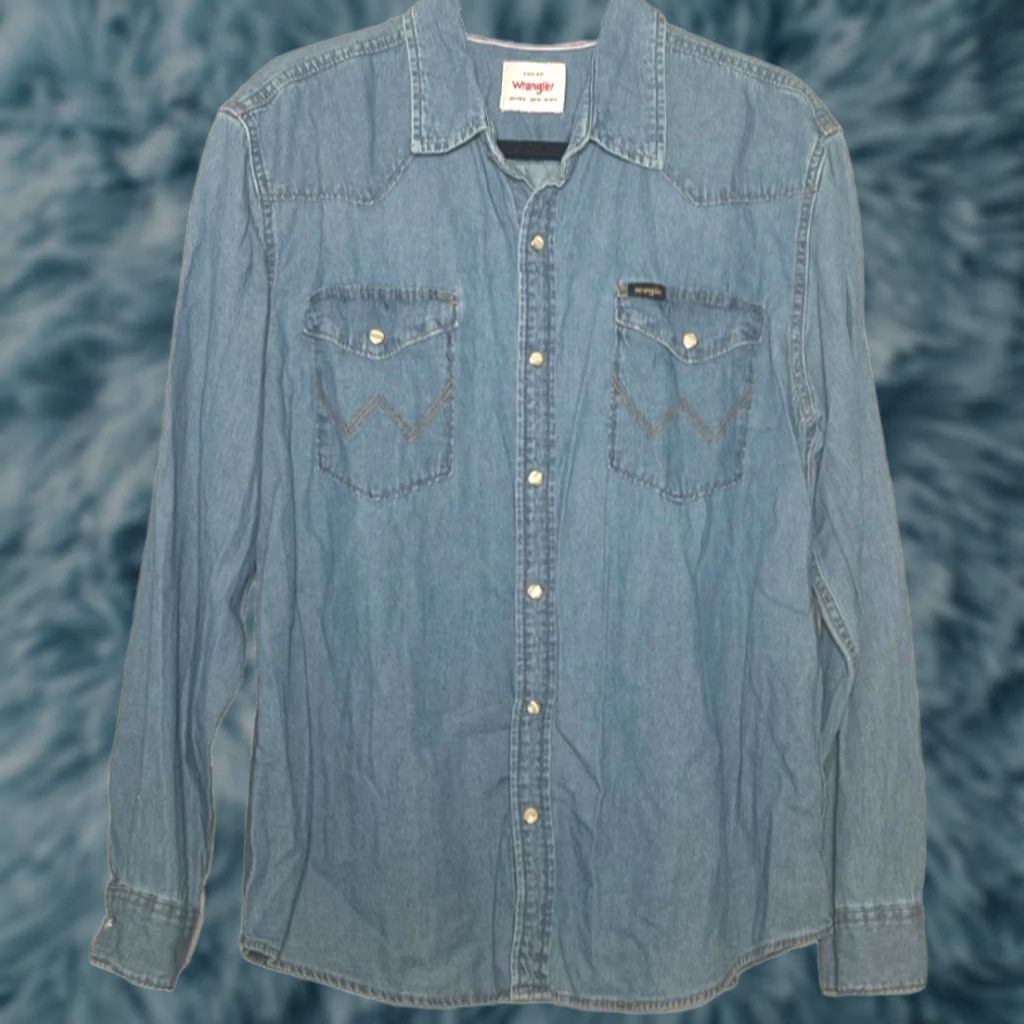 VINTAGE Wrangler Pearl Snap Shirt Men Large Blue Denim Button Up Western Saw Tooth Shirt