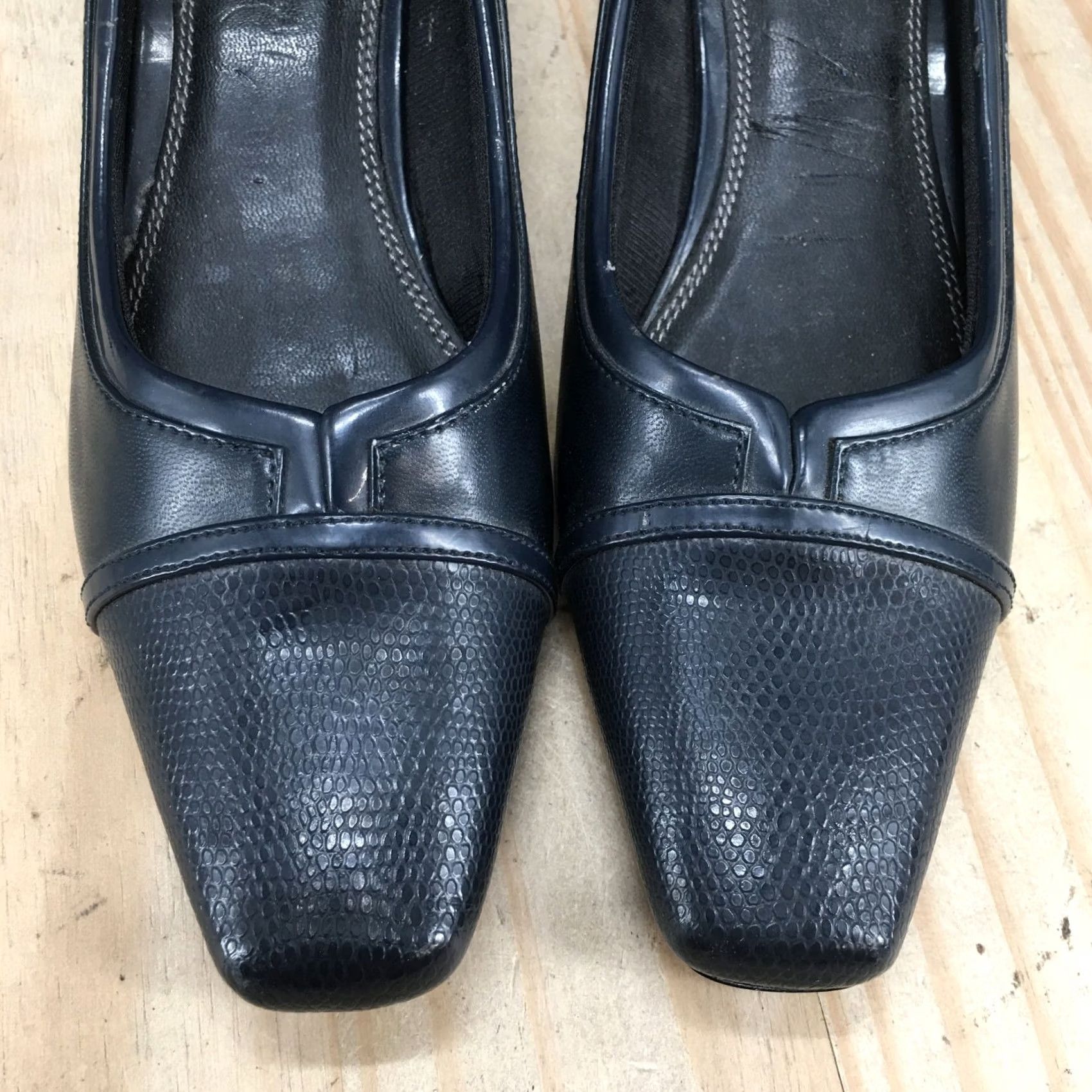 Vintage LifeStride Cap Womens Blue Heels Jermaine Slip Toe Pumps Faux Leather Size ONE SIZE - 6 Thumbnail