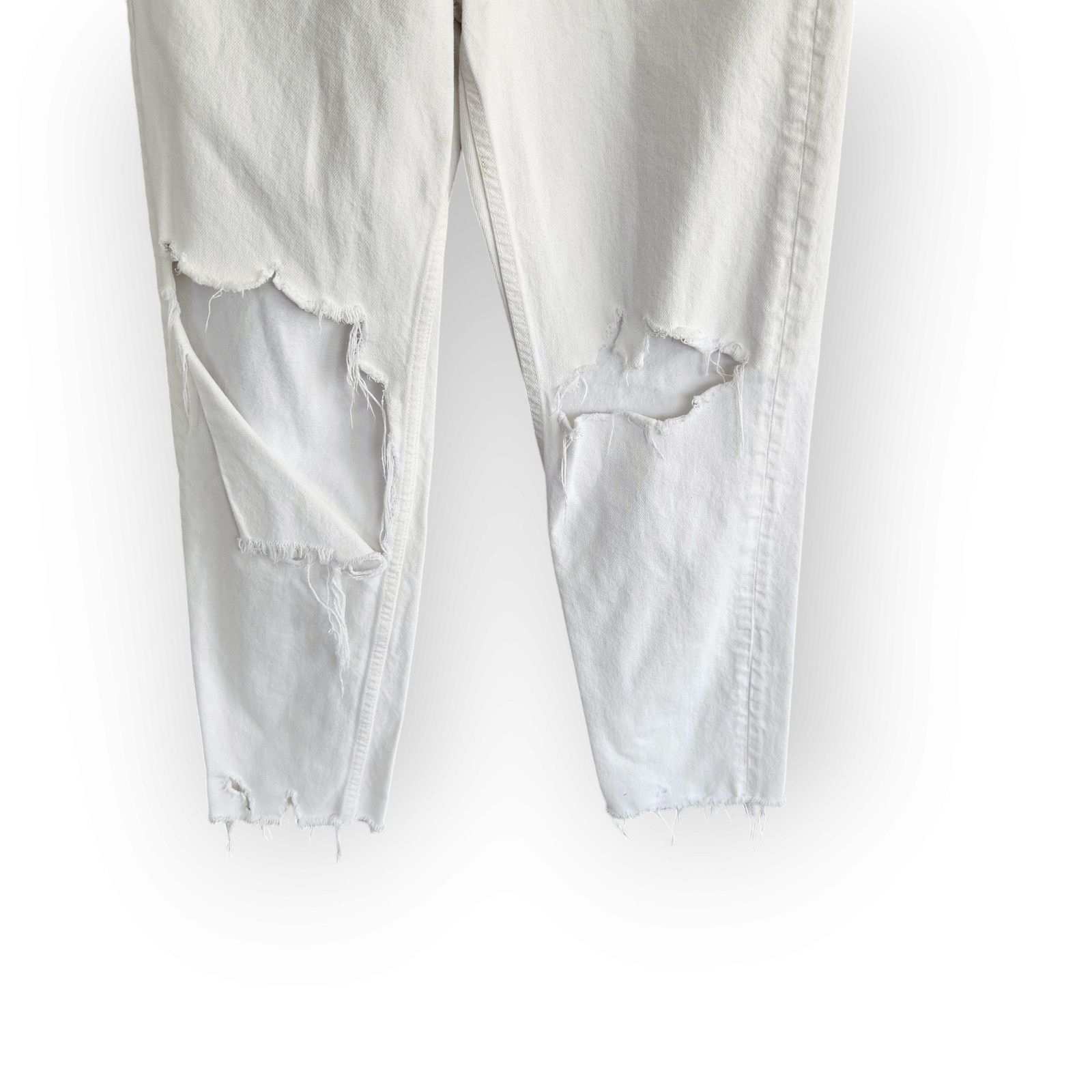 Zara Zara White High Waisted Ripped Mom Jeans 6 Size 28" / US 6 / IT 42 - 3 Thumbnail