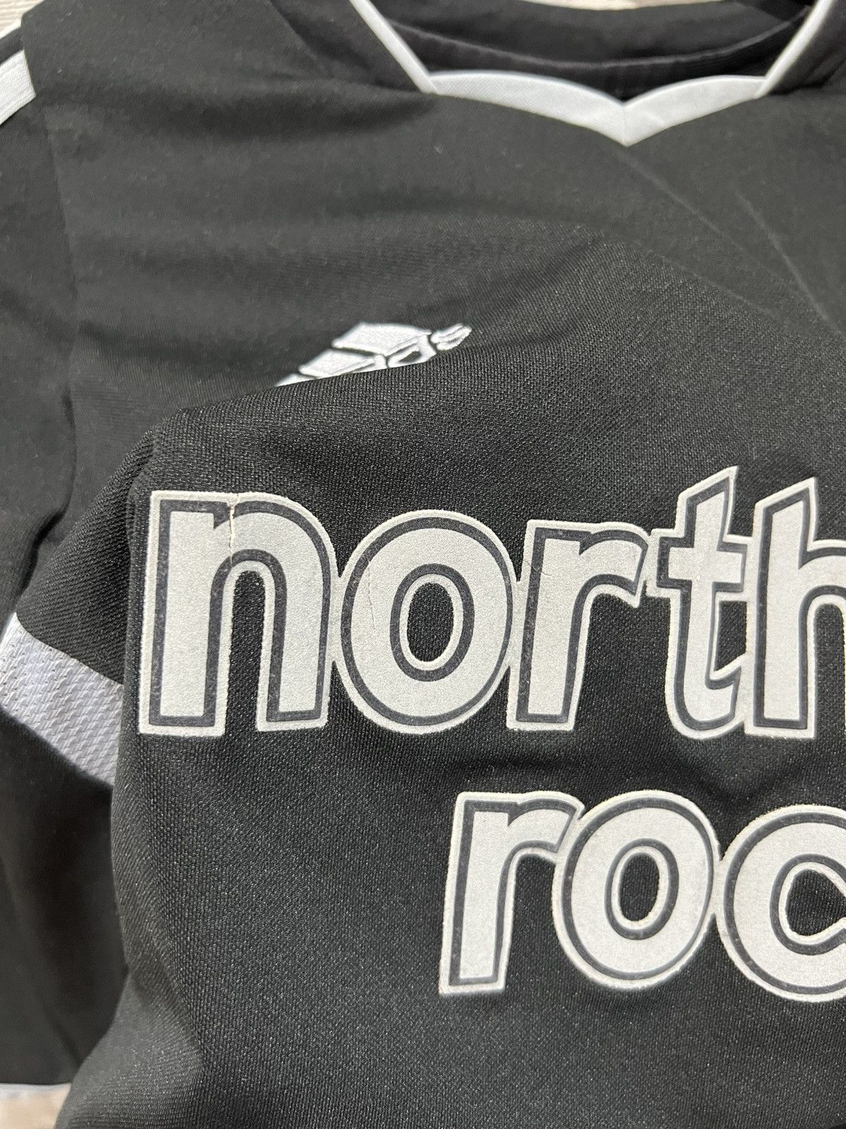 Adidas × Vintage New Castle Adidas vintage 2003 football jersey streetwear Size US M / EU 48-50 / 2 - 4 Thumbnail