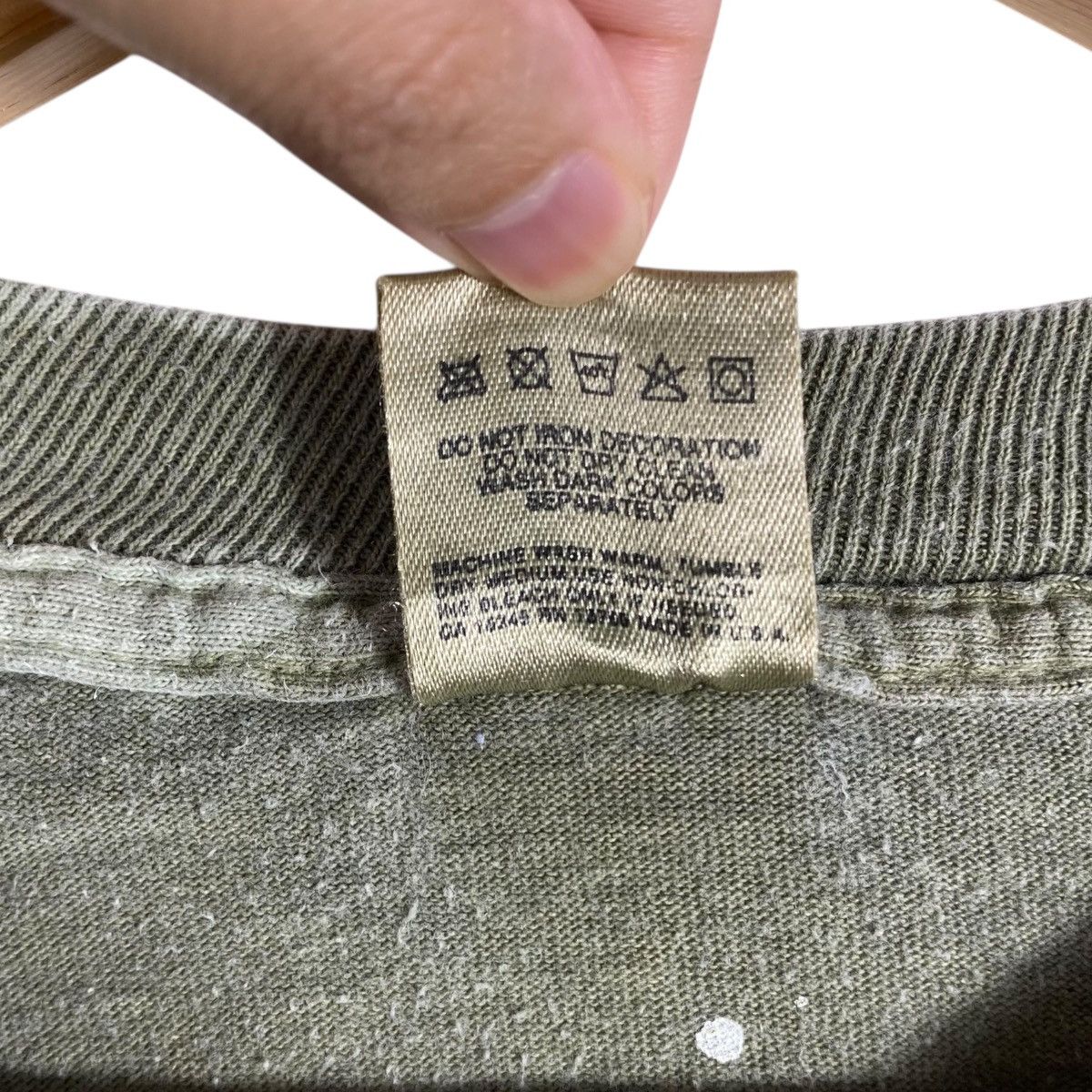 Vintage Vintage 90's Polite Welcoming Gestures Quote Graphic Tee Size US L / EU 52-54 / 3 - 6 Thumbnail