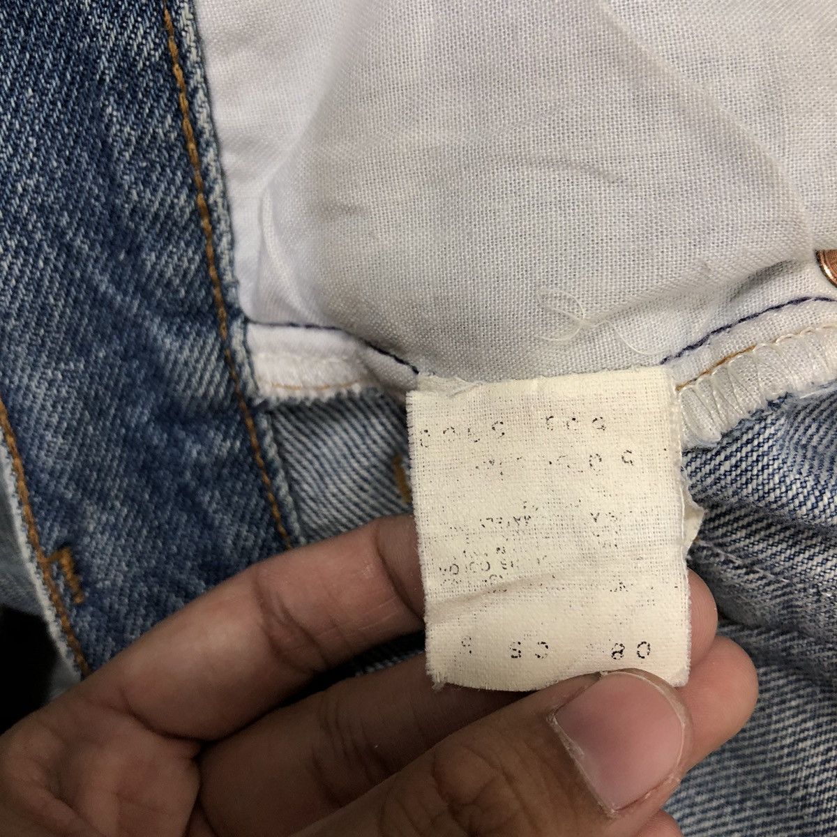 Levi's 🔥90’s Vintage Distressed Jeans Levi’s Made in USA Size US 34 / EU 50 - 16 Thumbnail