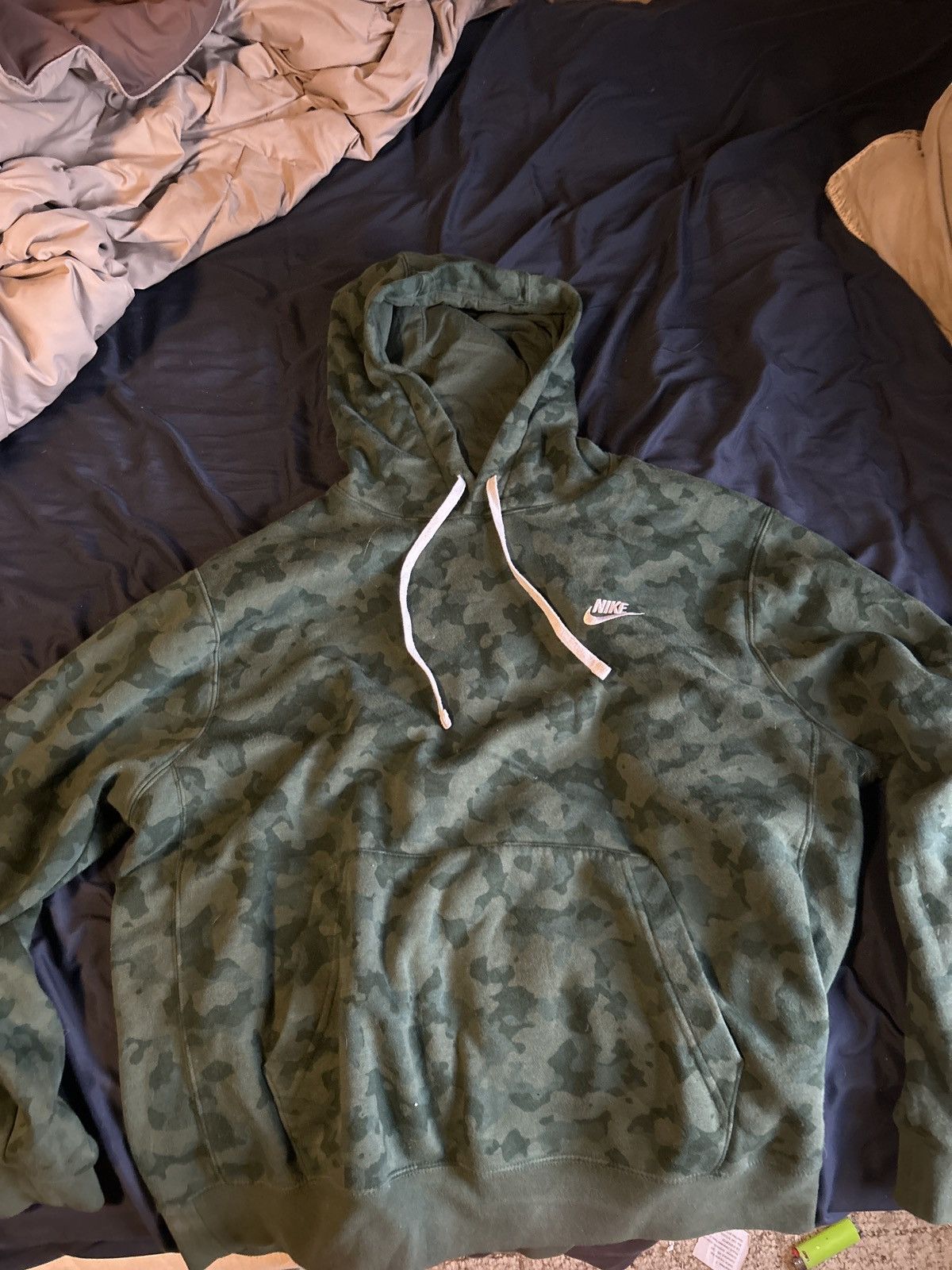 Nike Green camo Nike hoodie Size US L / EU 52-54 / 3 - 1 Thumbnail