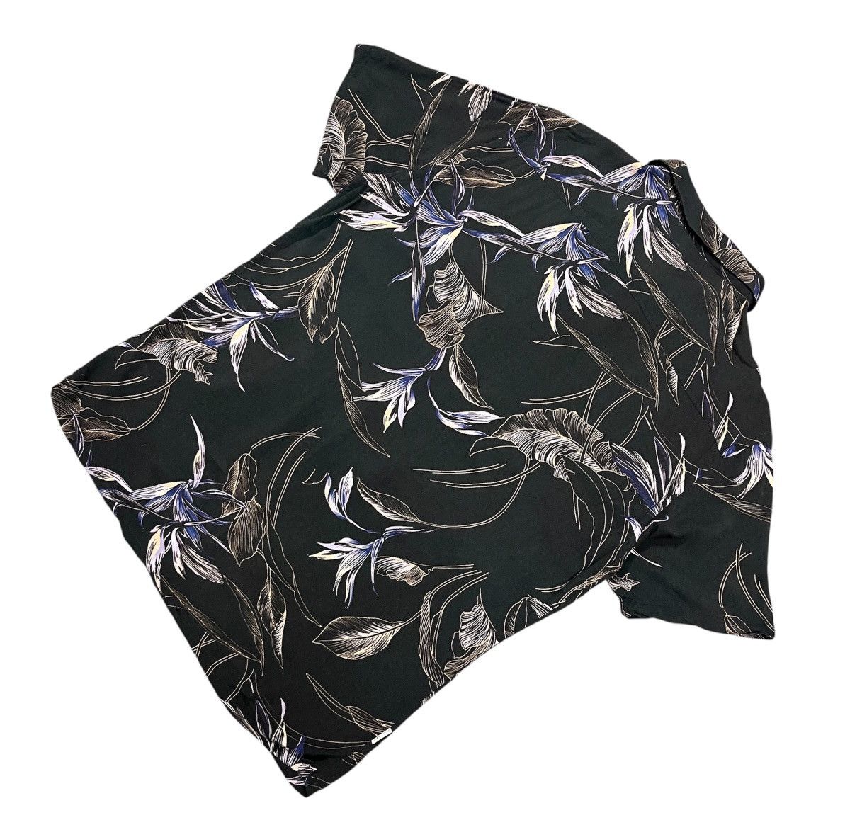 Stussy Stussy laguna beach hawaiian shirt rayon missing one button Size US S / EU 44-46 / 1 - 5 Thumbnail