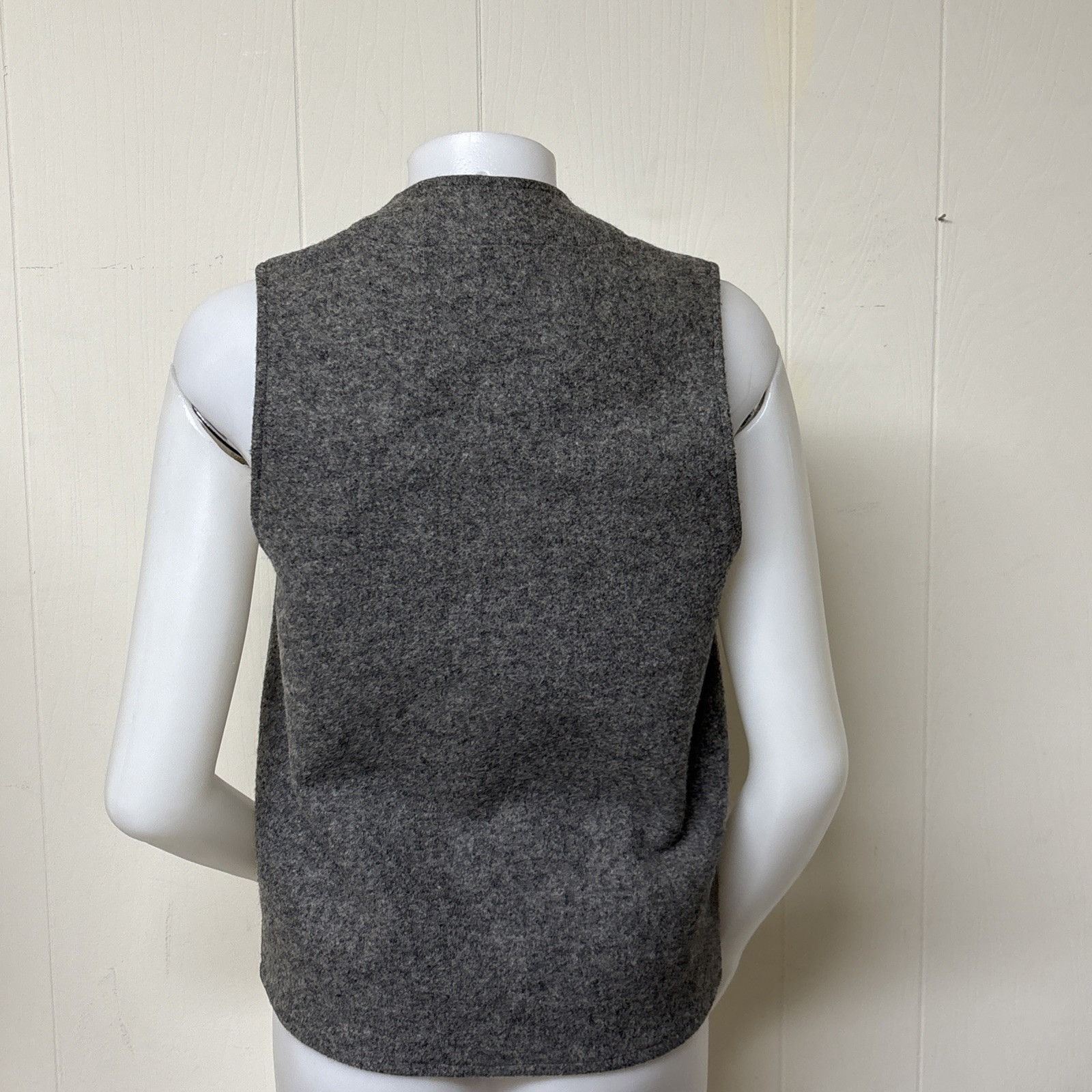 Filson Vintage CC Filson Mackinaw Vest Mens 36 Gray Virgin Wool USA Size US S / EU 44-46 / 1 - 2 Thumbnail