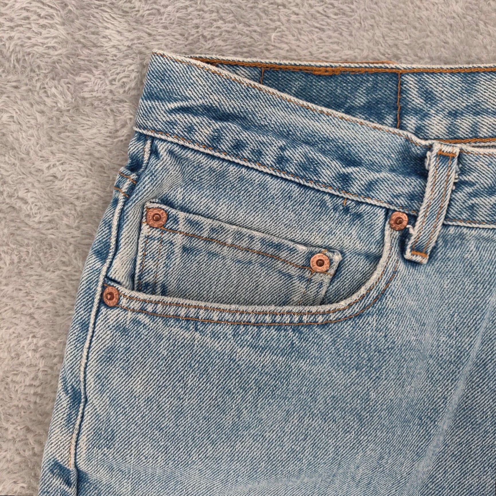 Levi's VINTAGE Levi's 505 Shorts Men 34 32x12 Blue Cutoff Denim Button Fly 90s USA Bermuda Distressed Pockets Size US 34 / EU 50 - 7 Thumbnail