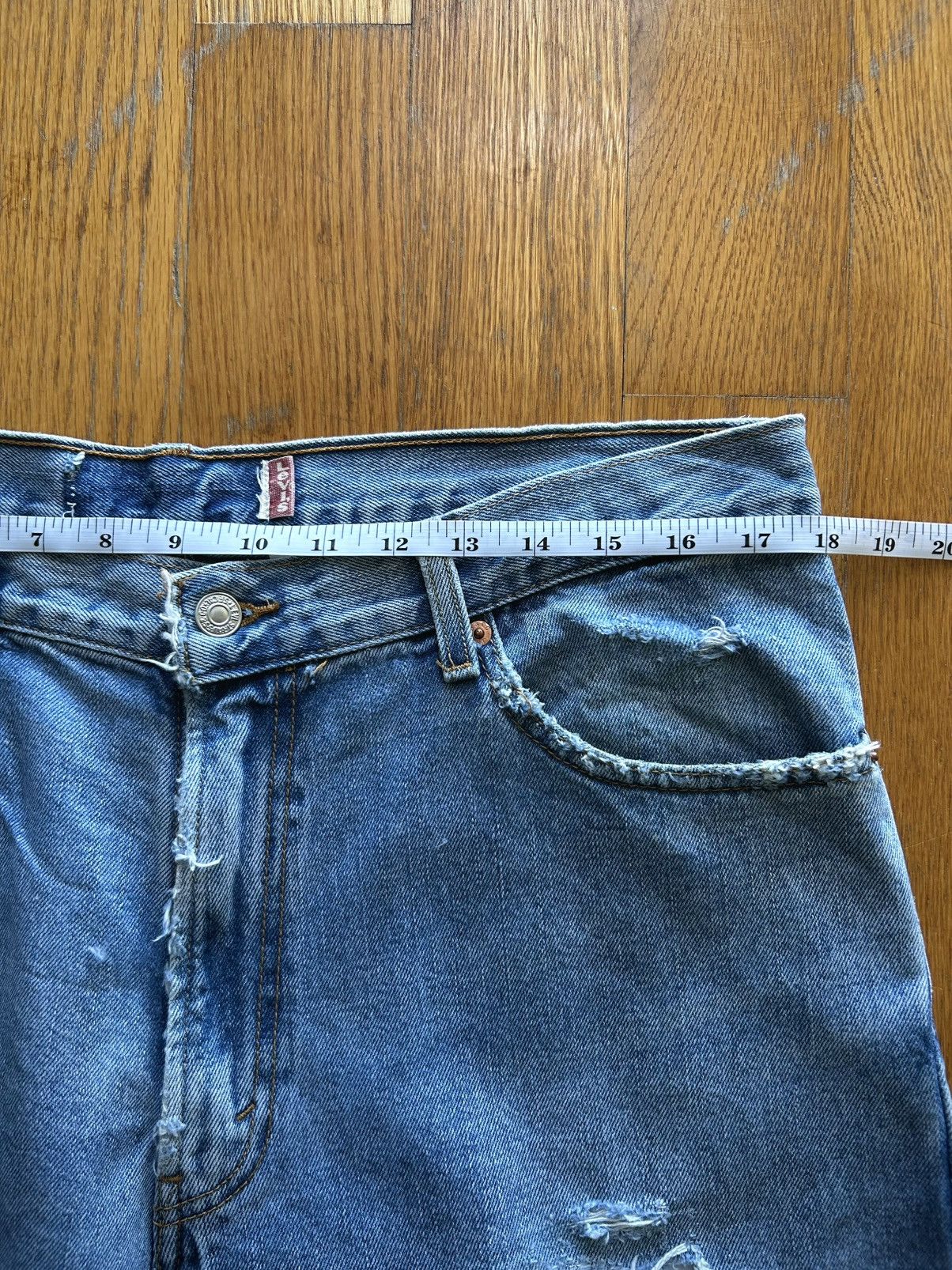 Levi's Y2K Levi’s 505 Distressed Light Wash Jeans Size US 36 / EU 52 - 8 Thumbnail