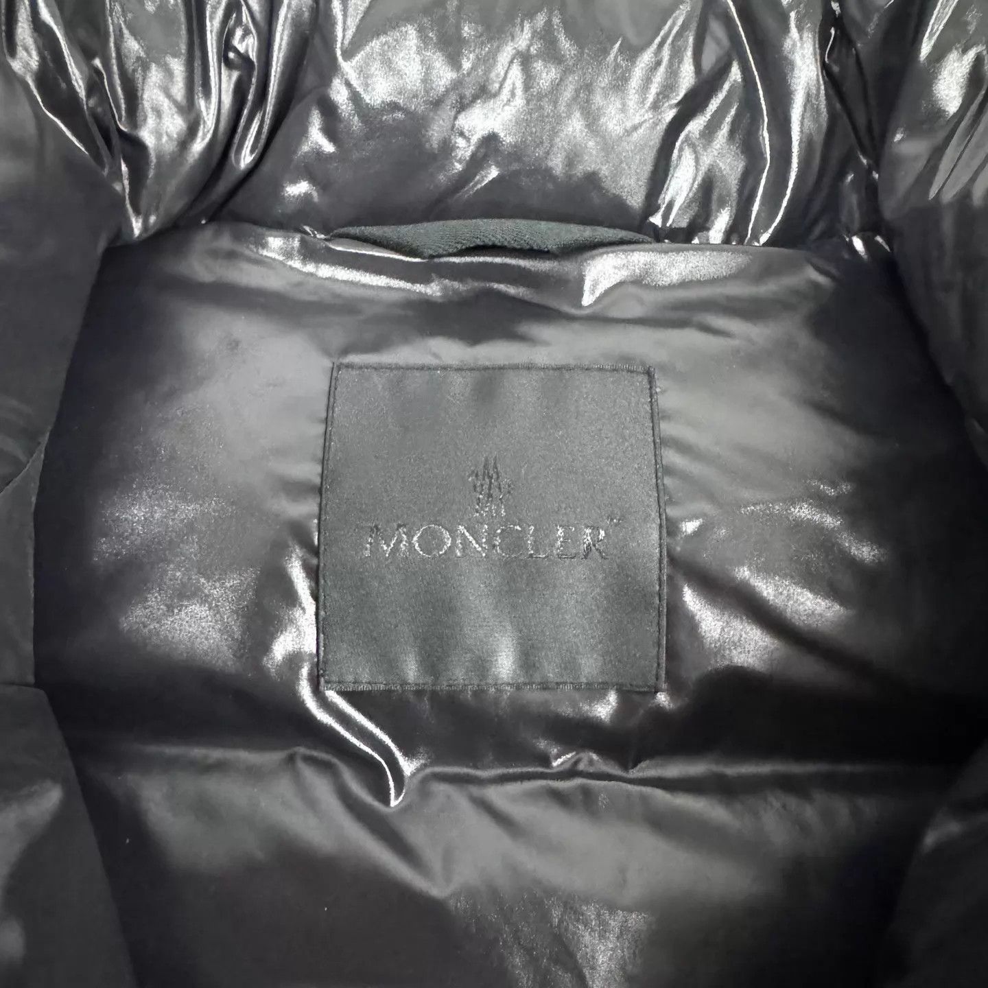 Moncler Moncler Comic Colorblock Limited Down Vest Size 3 99New Size US L / EU 52-54 / 3 - 5 Thumbnail