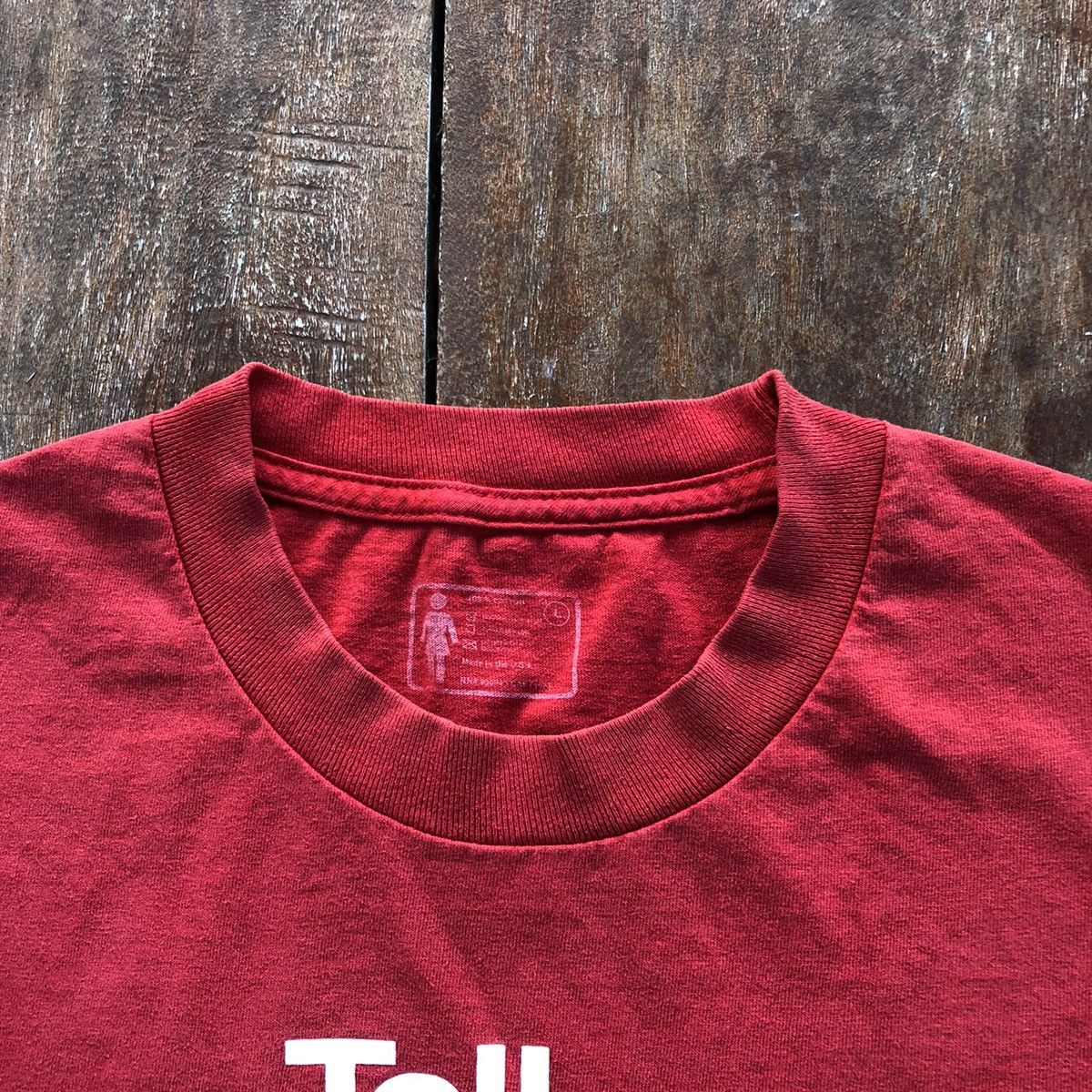 Girl Skateboards Vintage Thrashed Faded Girl Skateboards Rare T Shirt Size US L / EU 52-54 / 3 - 4 Thumbnail