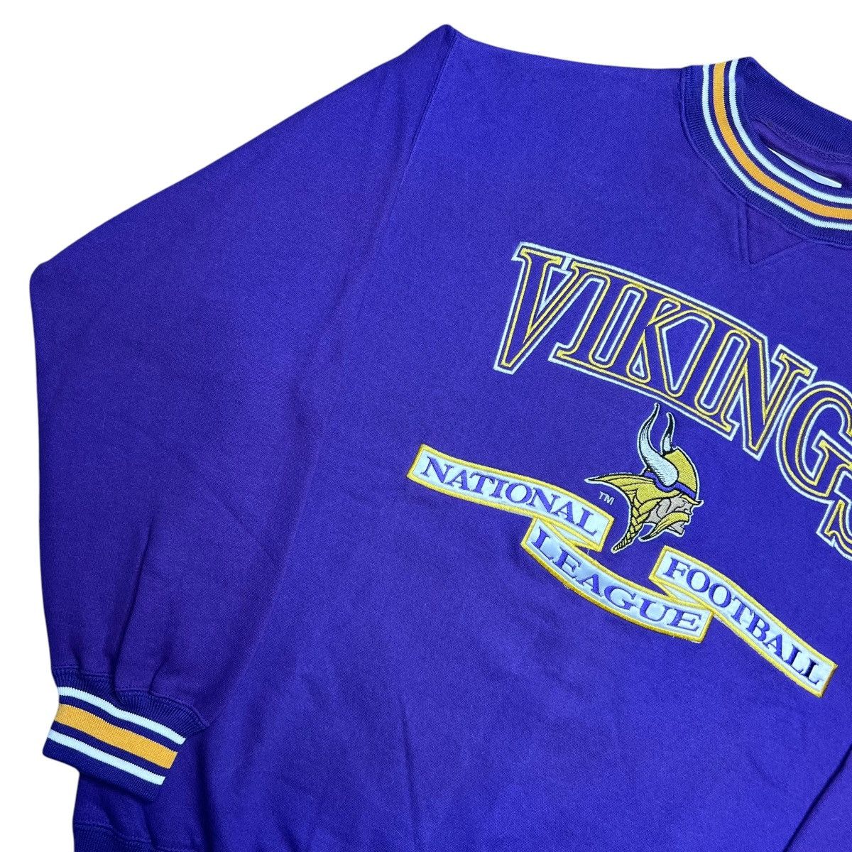 Logo Athletic × NFL × Vintage 90s Minnesota Vikings Embroidered Logo Athletic Sweatshirt Size US M / EU 48-50 / 2 - 13 Thumbnail